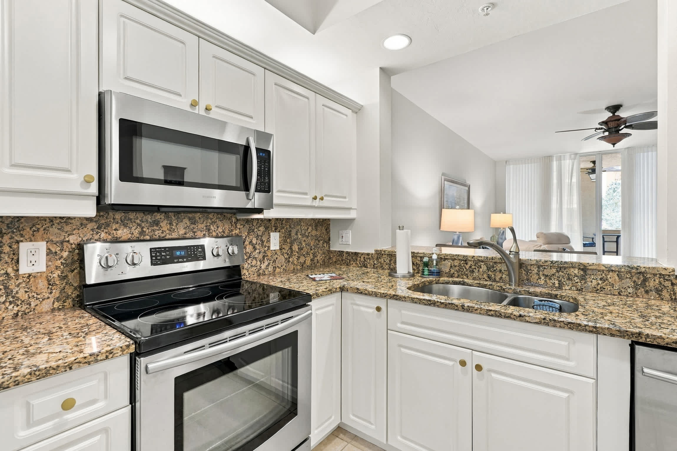 Bayfront Naples Downtown Waterfront Living with Rooftop Pool Restaurants | Photo 9