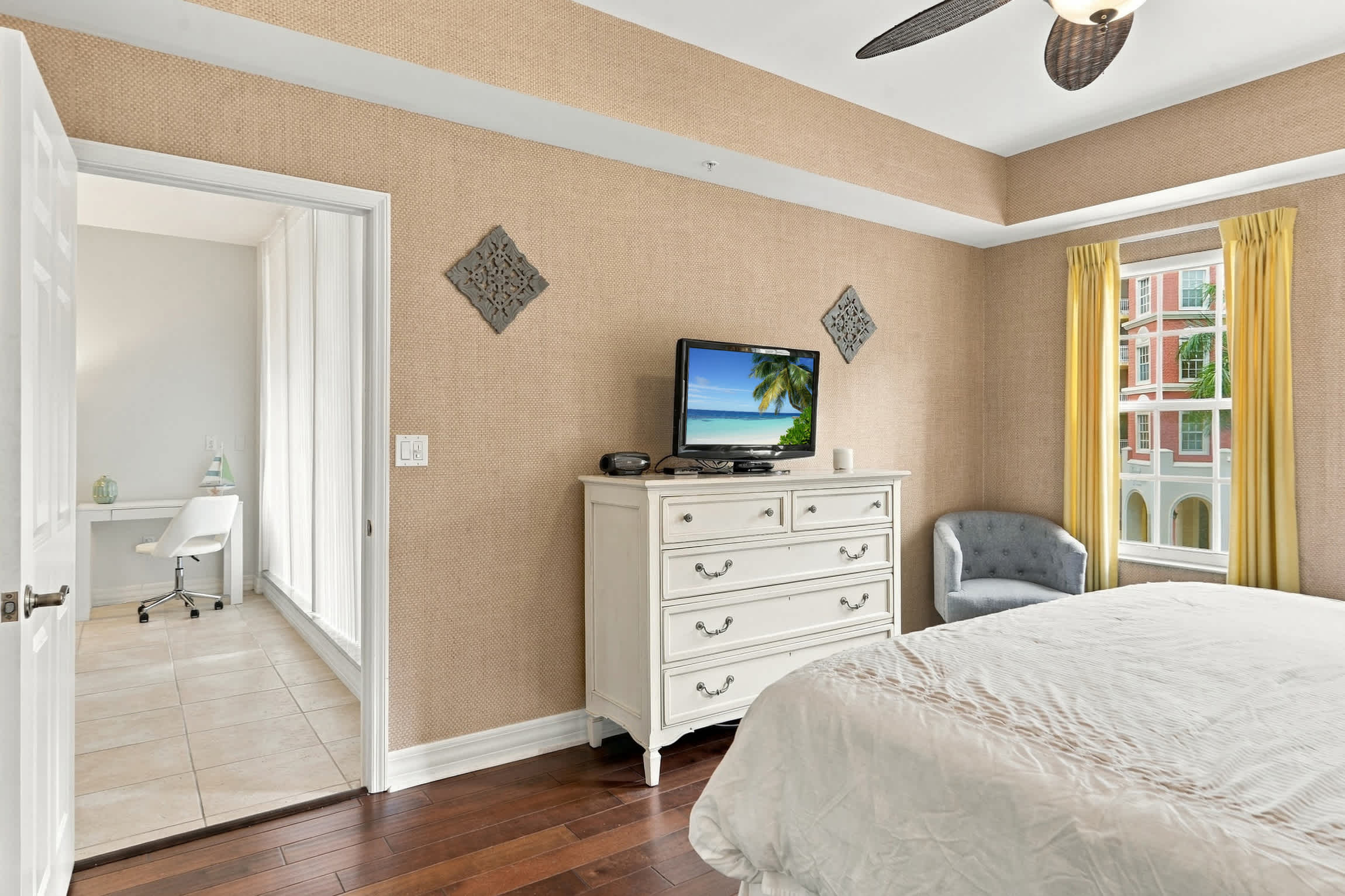 Bayfront Naples Downtown Waterfront Living with Rooftop Pool Restaurants | Photo 17