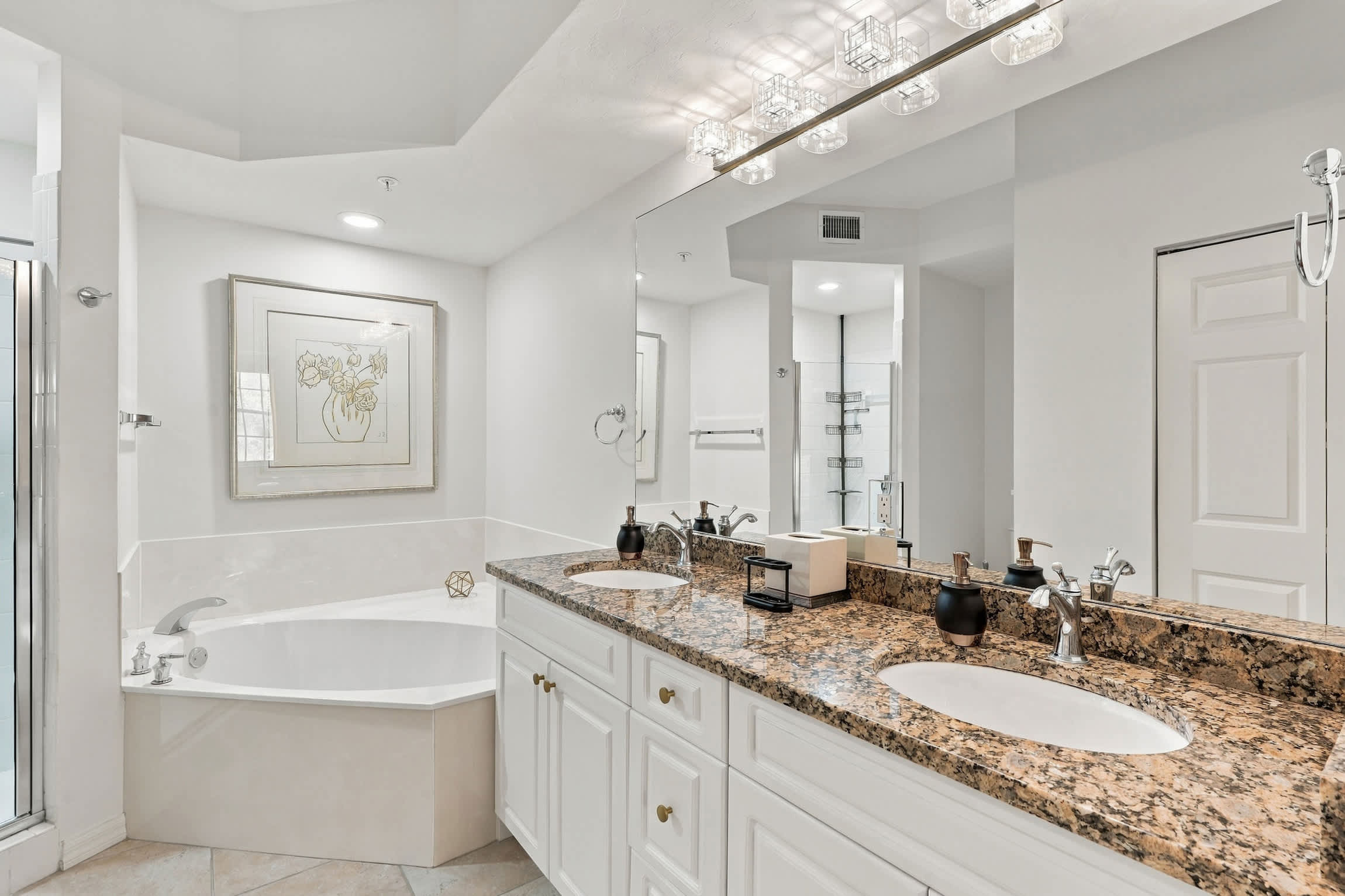 Bayfront Naples Downtown Waterfront Living with Rooftop Pool Restaurants | Photo 20