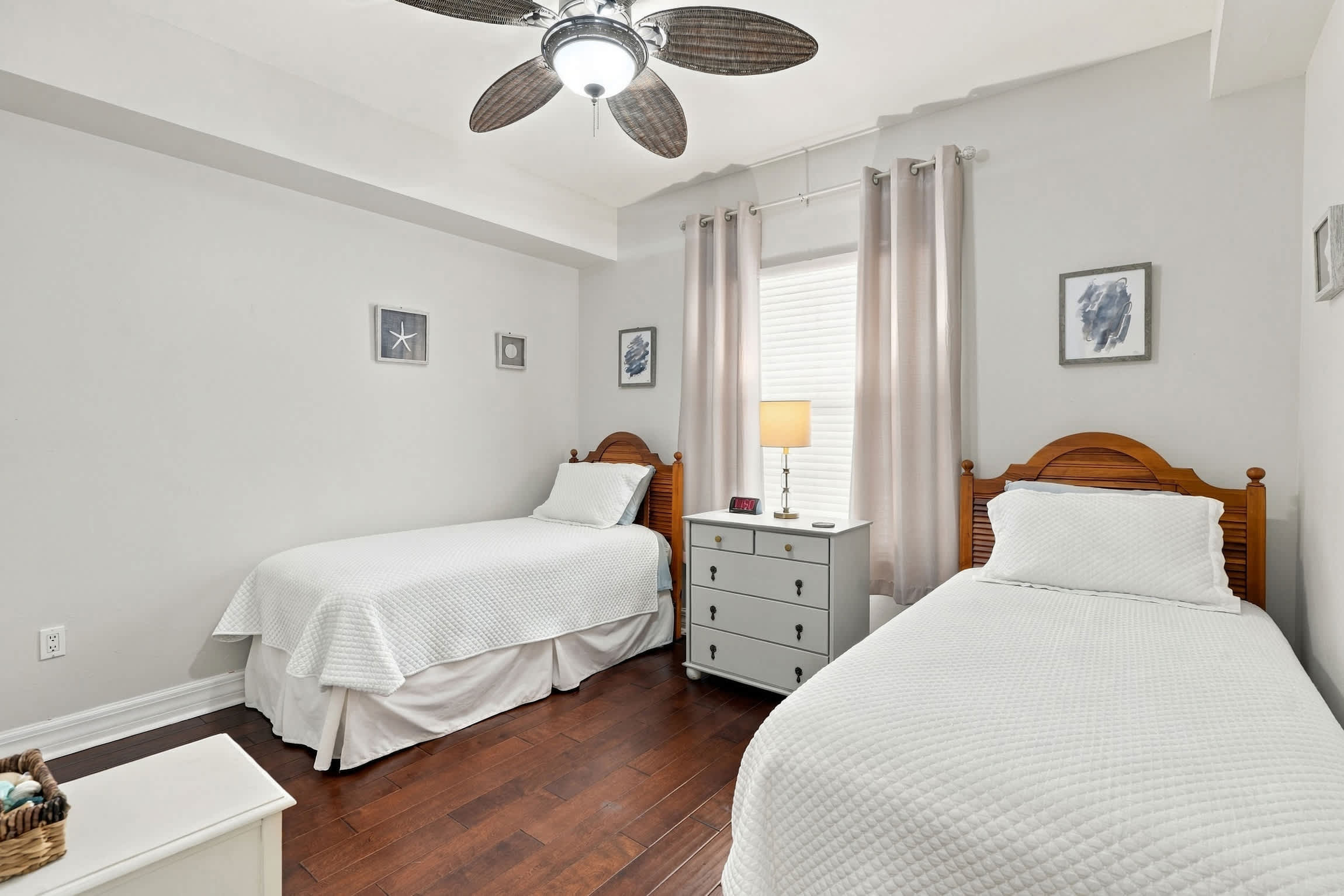 Bayfront Naples Downtown Waterfront Living with Rooftop Pool Restaurants | Photo 5
