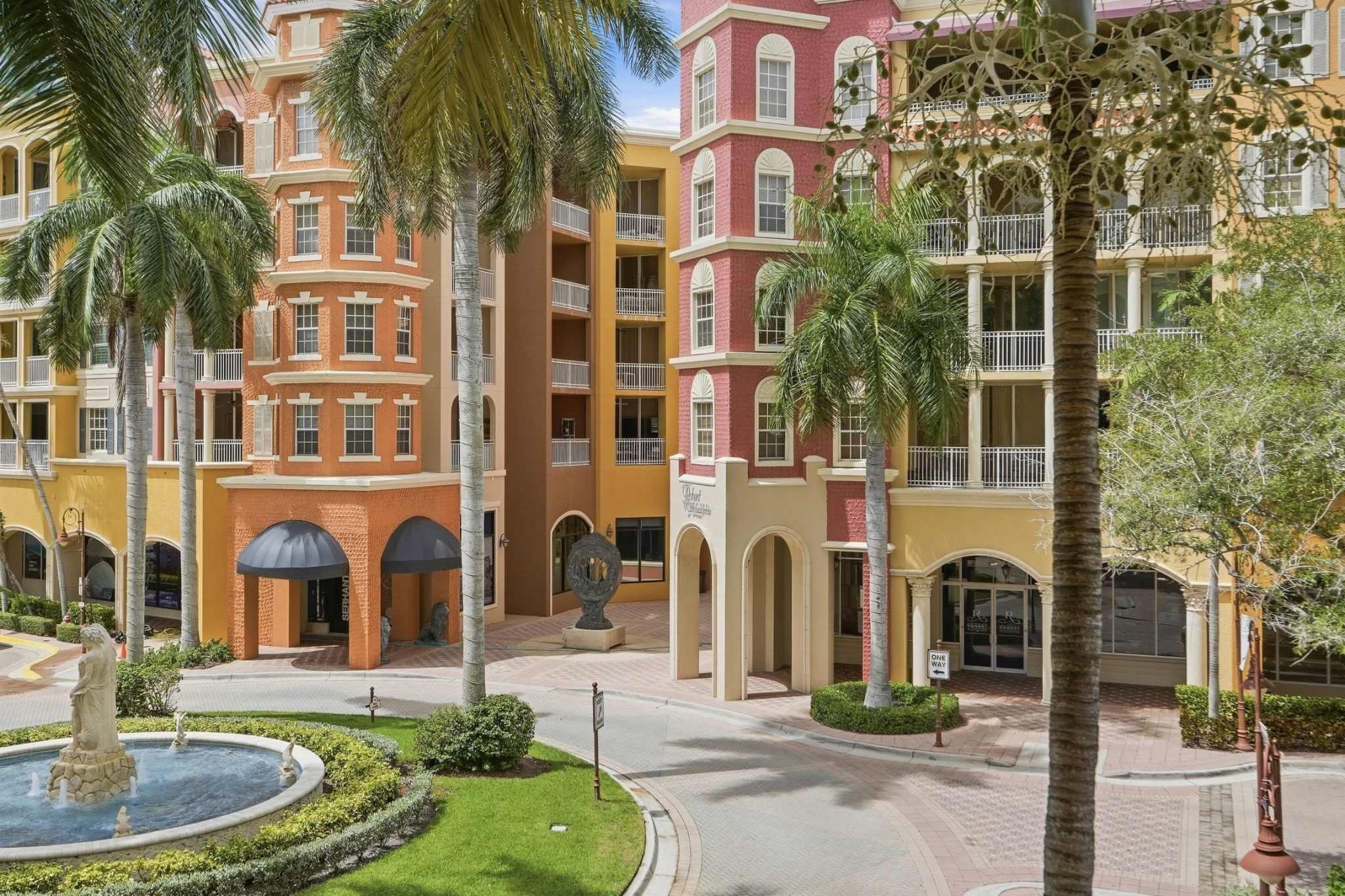 Bayfront Naples Downtown Waterfront Living with Rooftop Pool Restaurants | Photo 28
