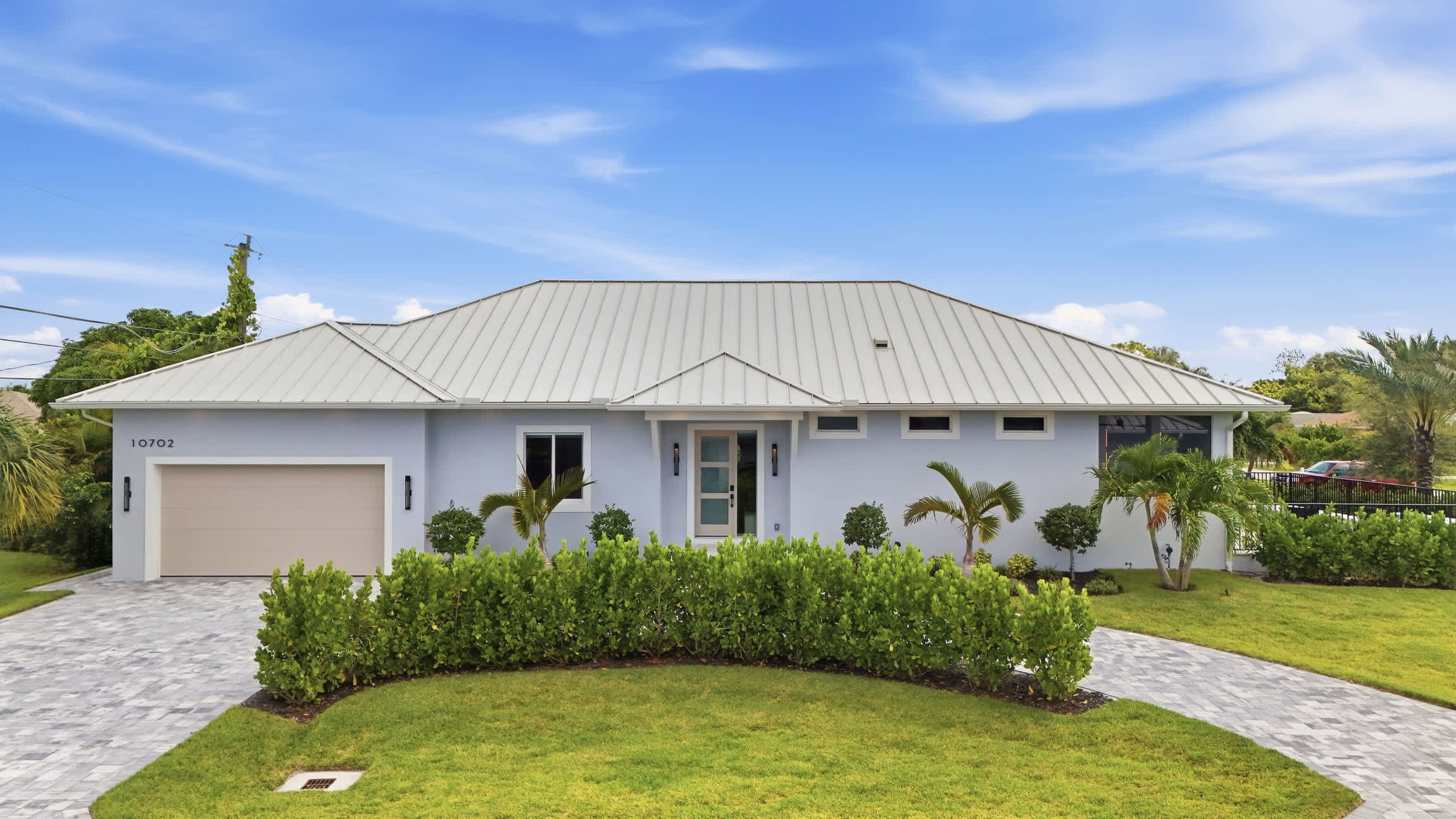 Luxury Home Close to Beach Saltwater Pool Spa | Photo 41