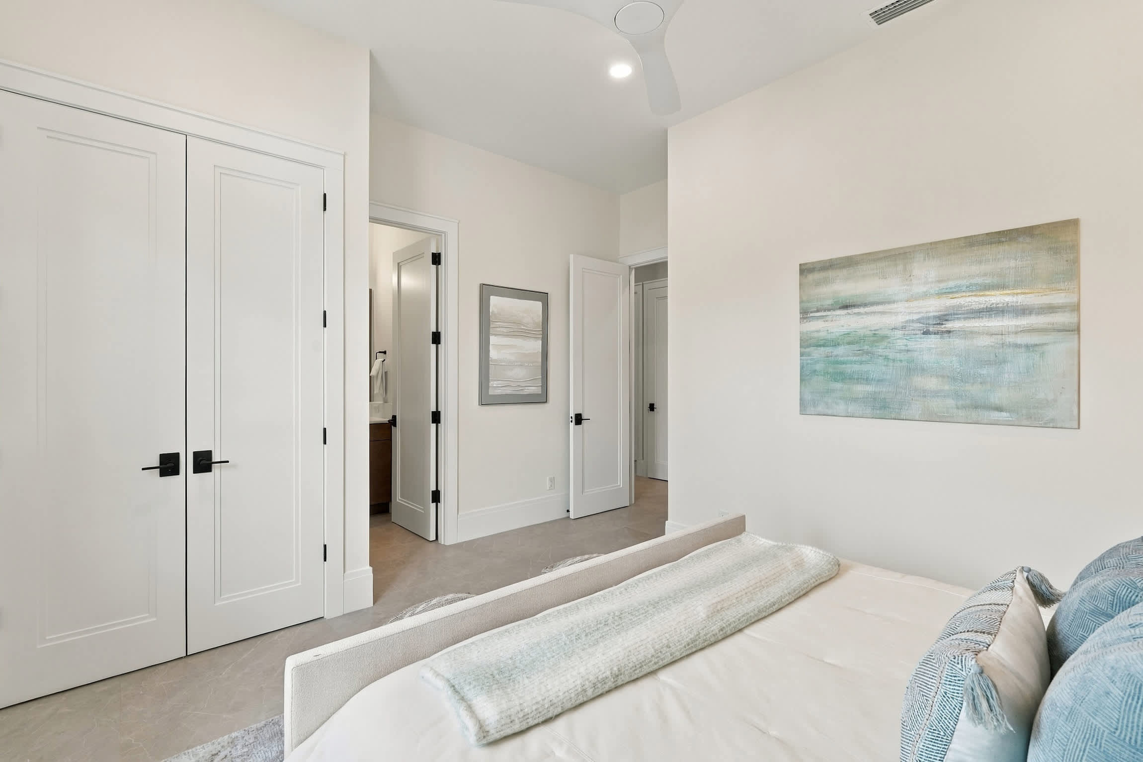 Luxury Home Close to Beach Saltwater Pool Spa | Photo 24