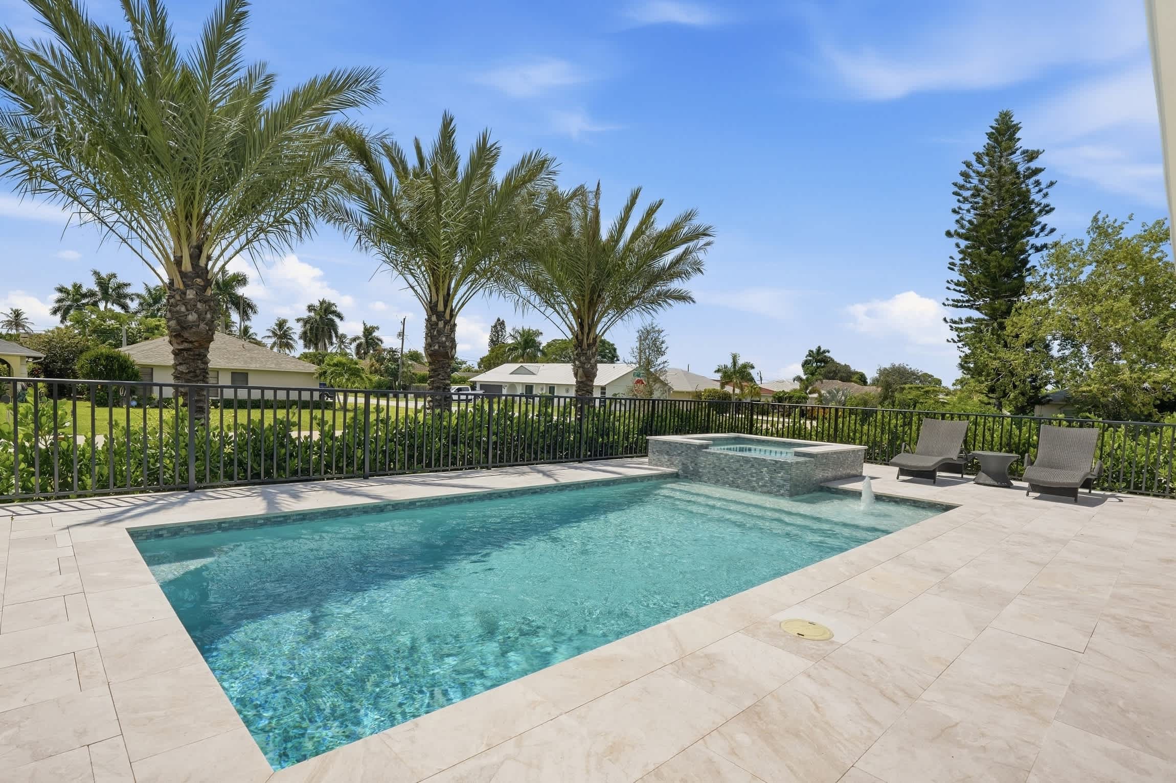 Luxury Home Close to Beach Saltwater Pool Spa | Photo 36