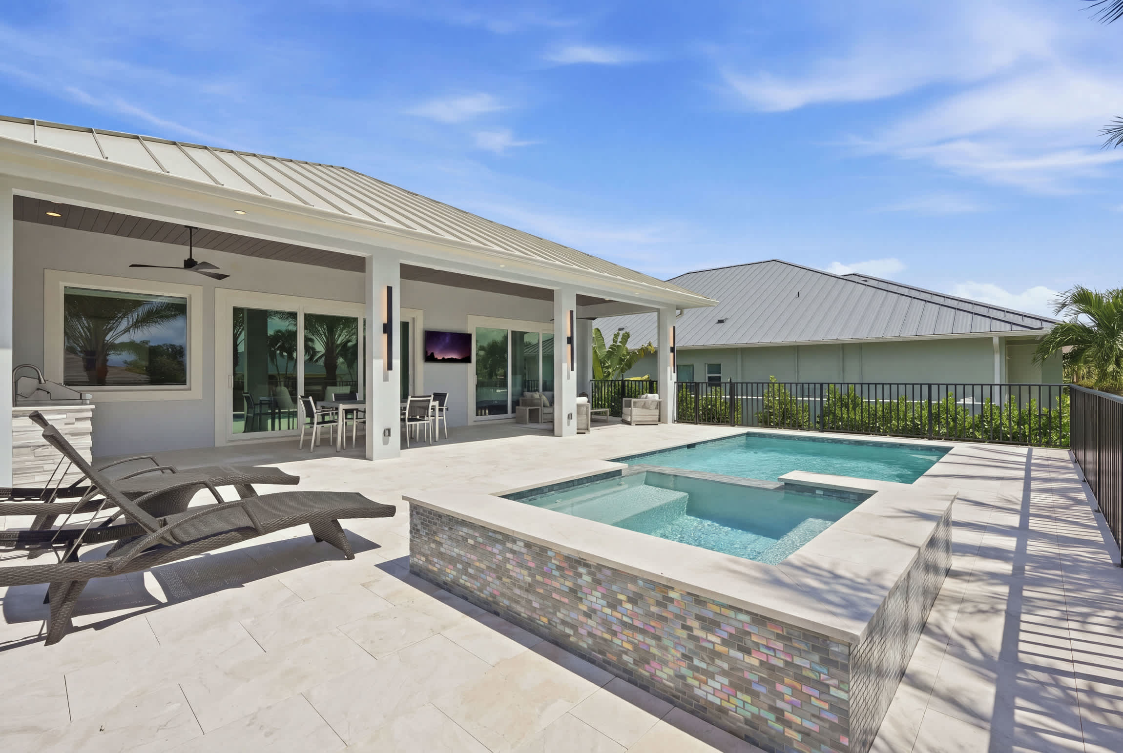 Luxury Home Close to Beach Saltwater Pool Spa | Photo 45