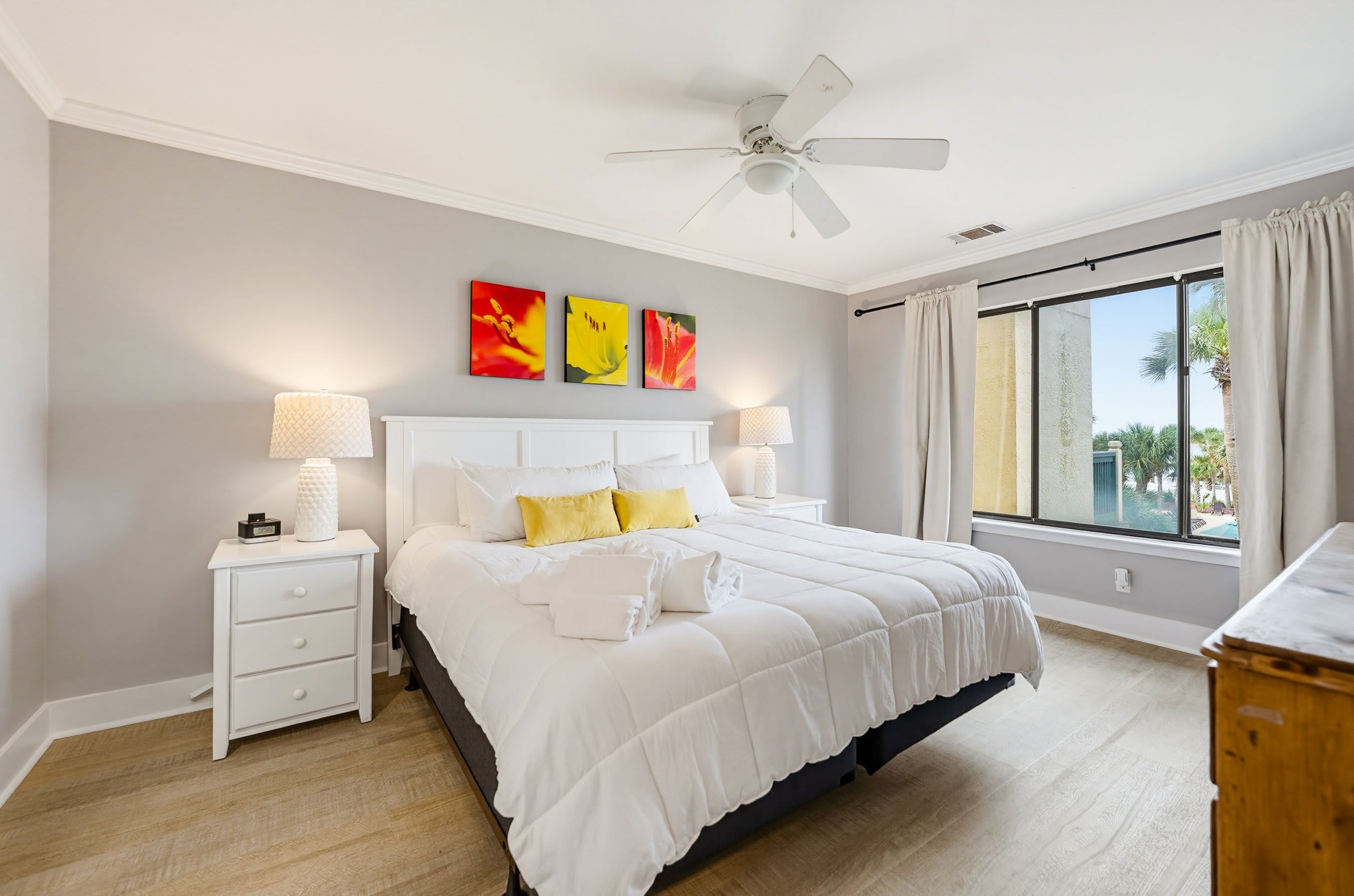 658 Newhaven | Photo 24