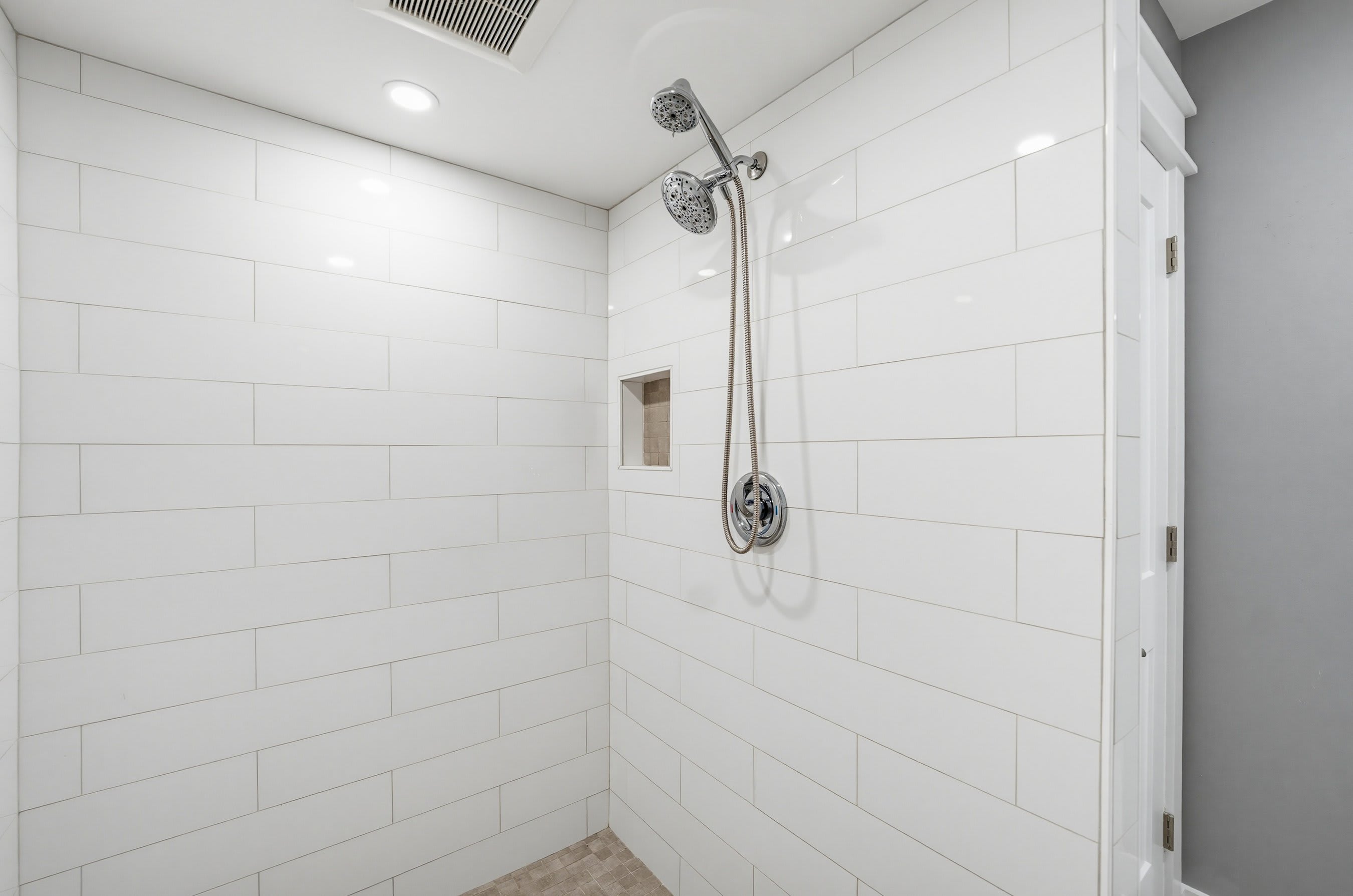 658 Newhaven | Photo 27