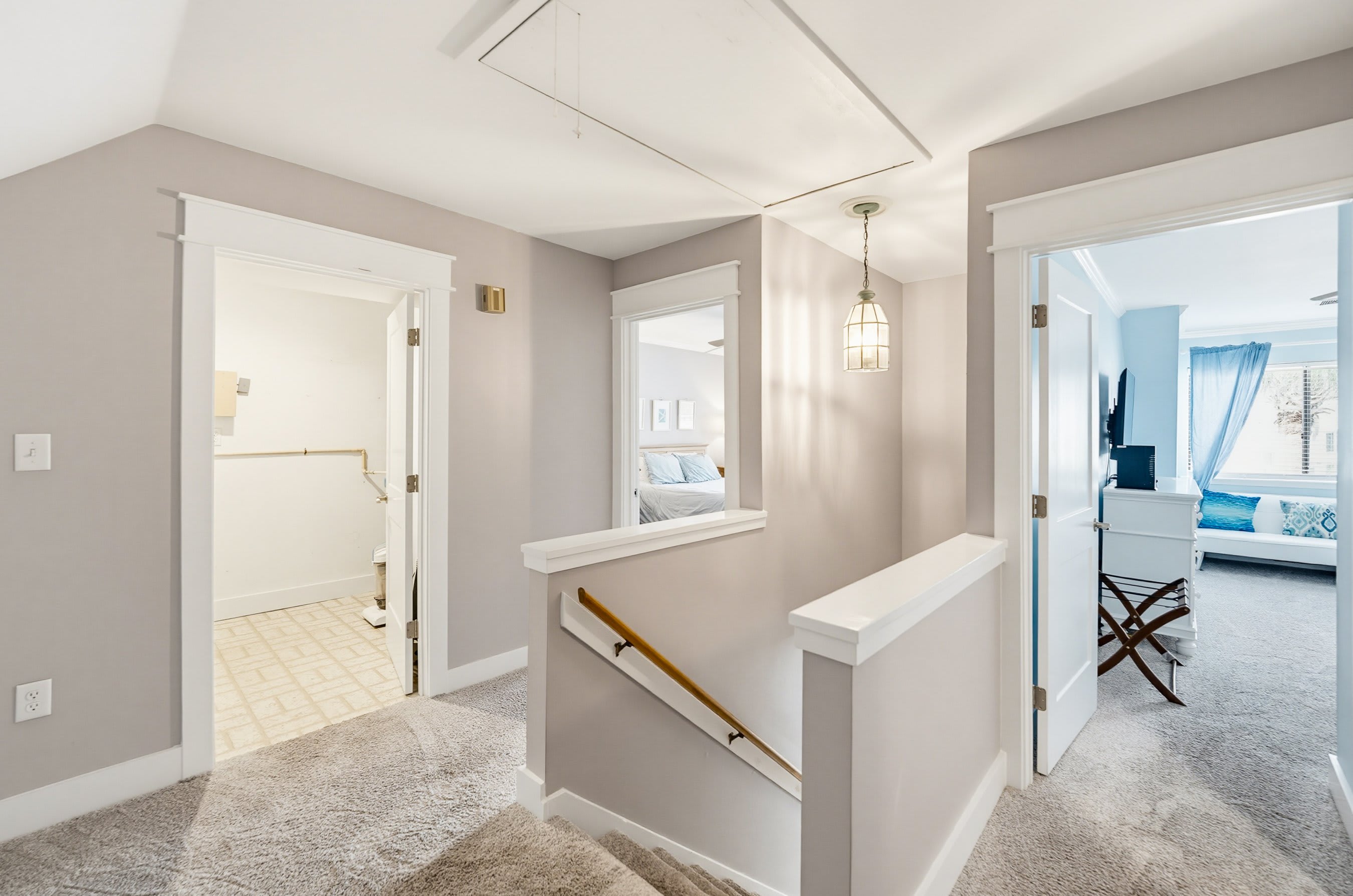 658 Newhaven | Photo 30