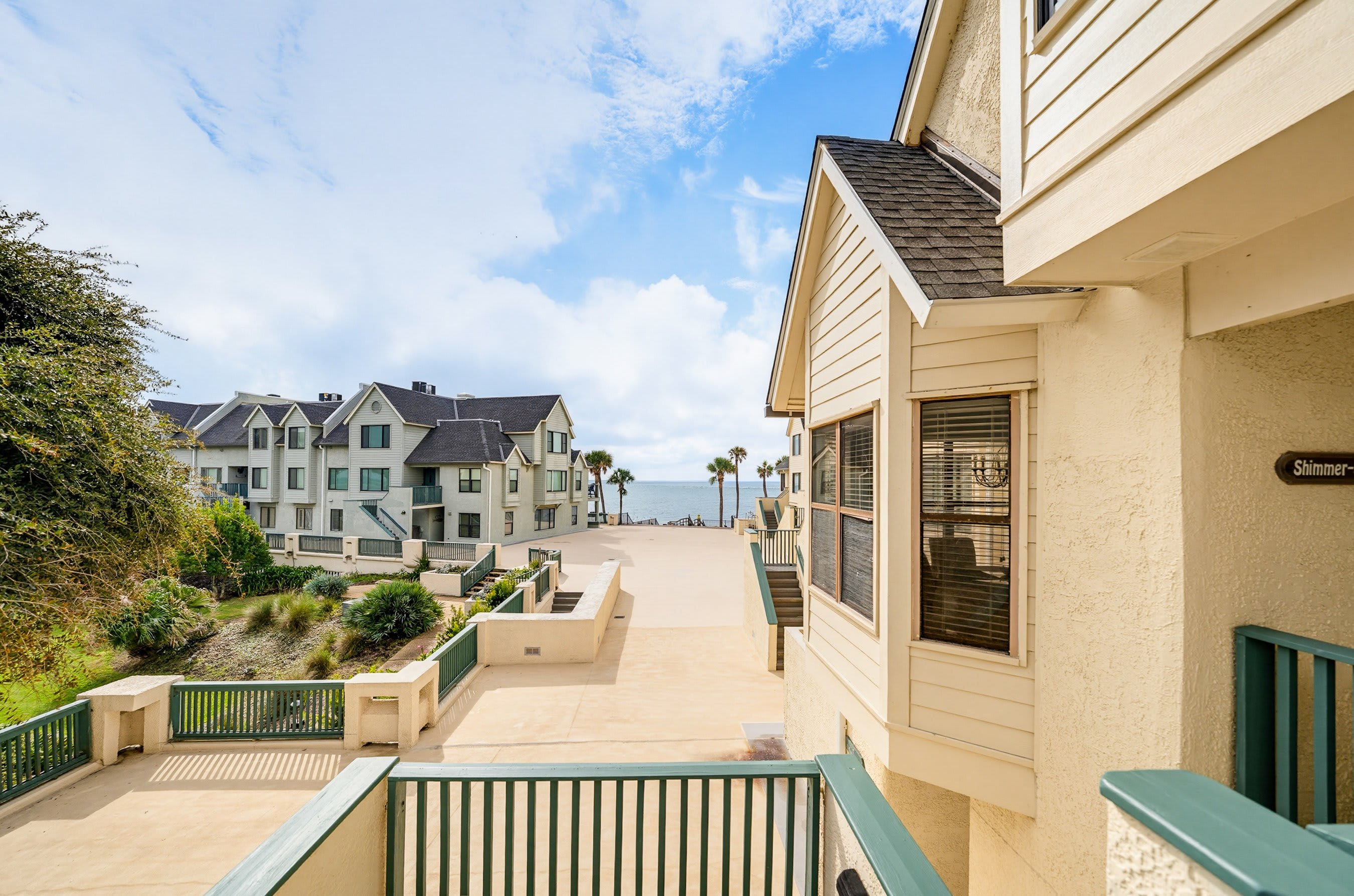 658 Newhaven | Photo 35