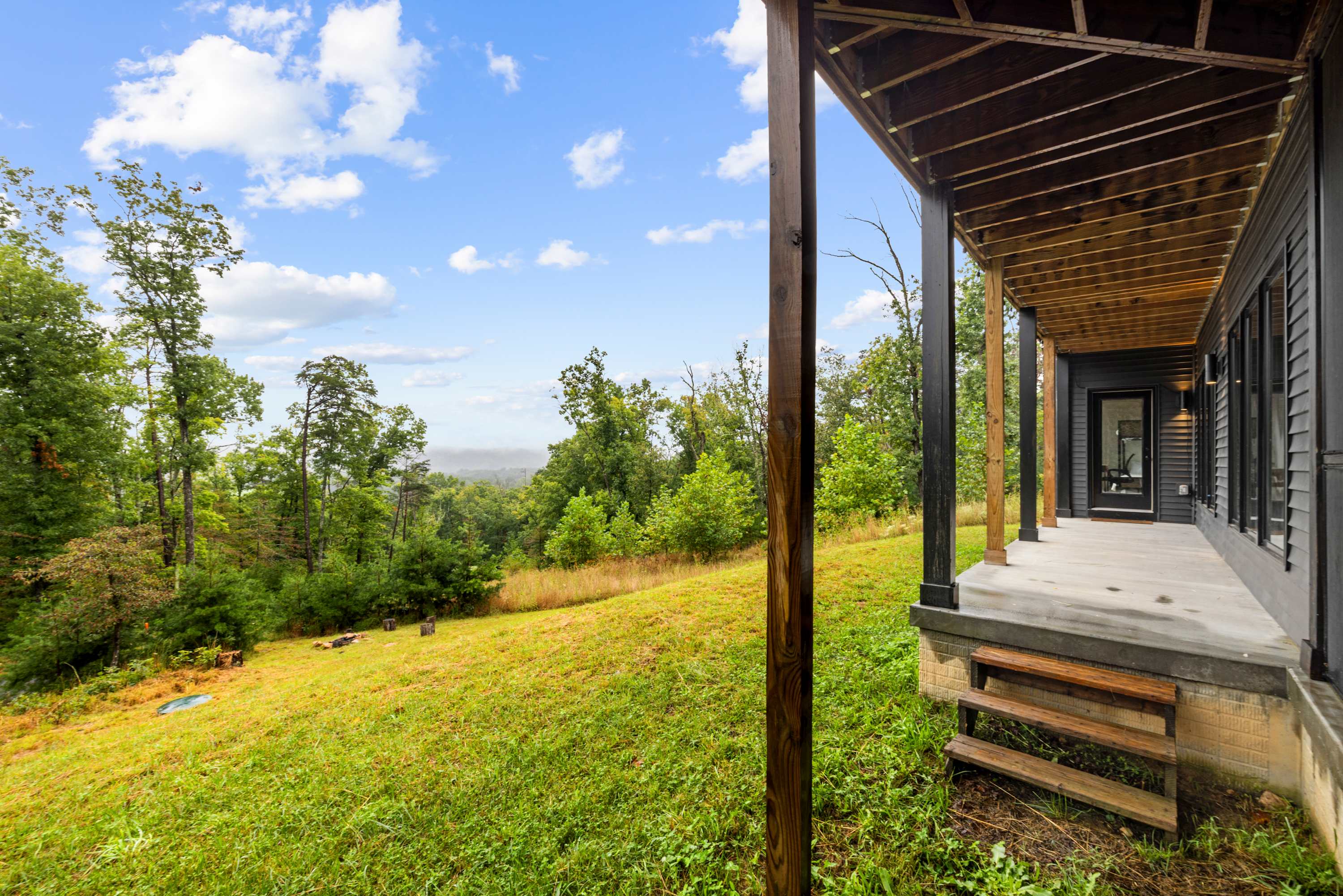 Mountain Getaway w/ Hot Tub & Wood-Burning Fire