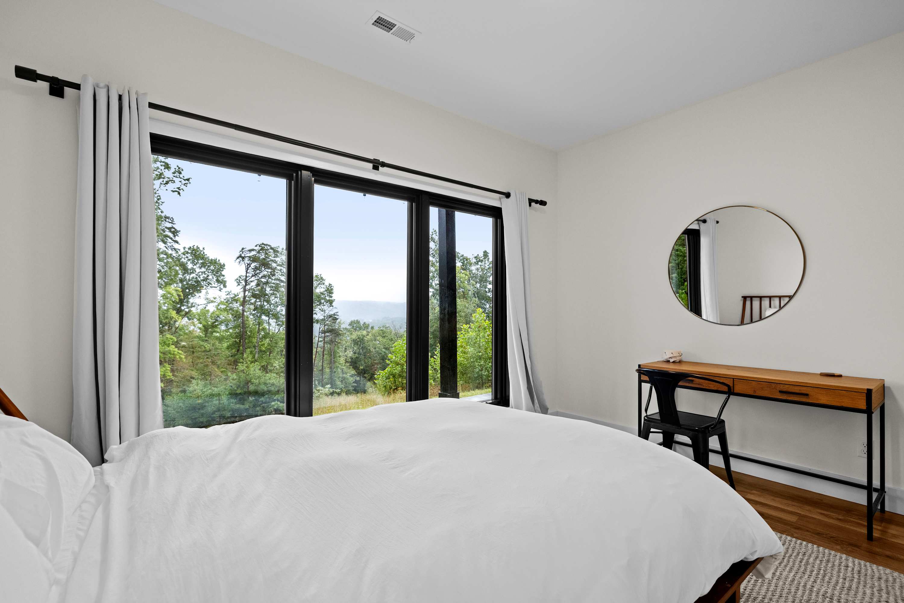 Mountain Getaway w/ Hot Tub & Wood-Burning Fire