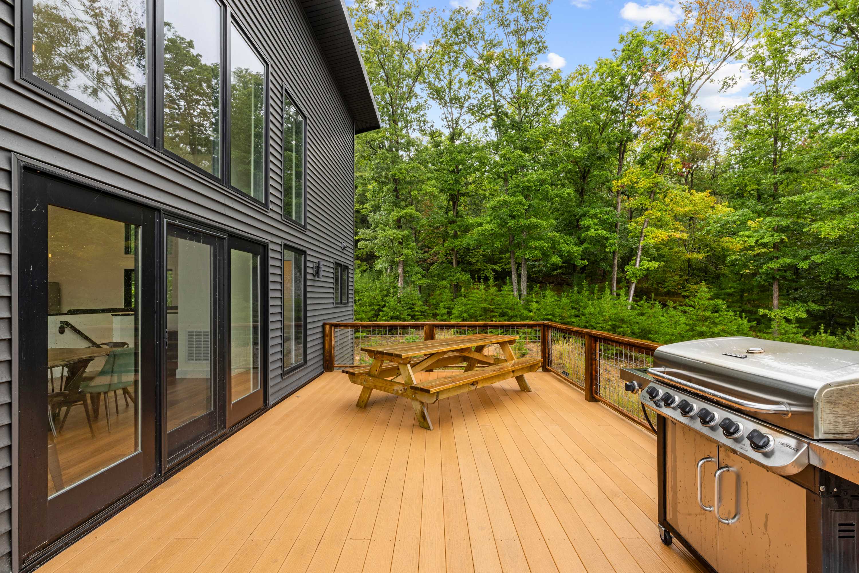 Mountain Getaway w/ Hot Tub & Wood-Burning Fire