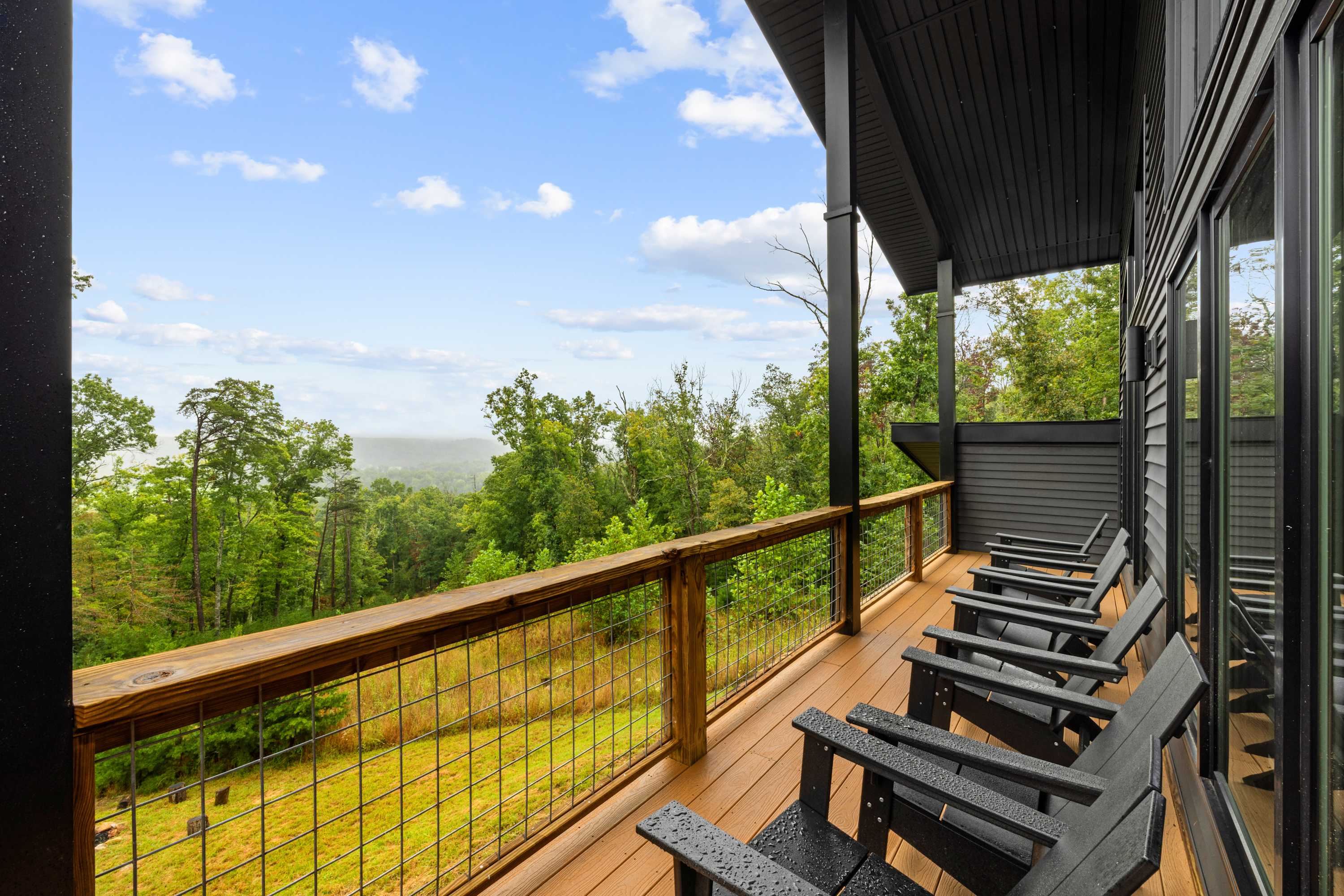 Mountain Getaway w/ Hot Tub & Wood-Burning Fire