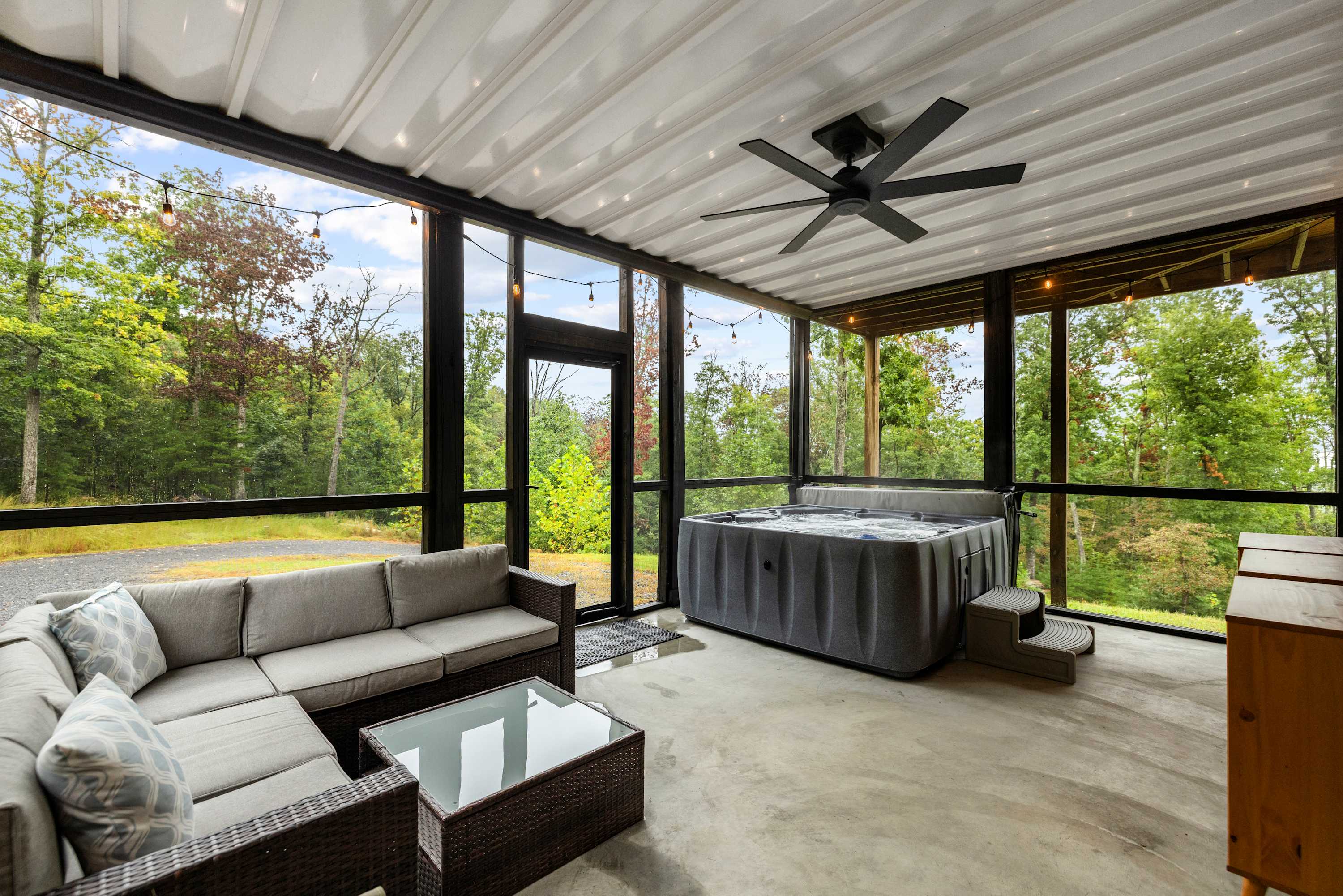 Mountain Getaway w/ Hot Tub & Wood-Burning Fire