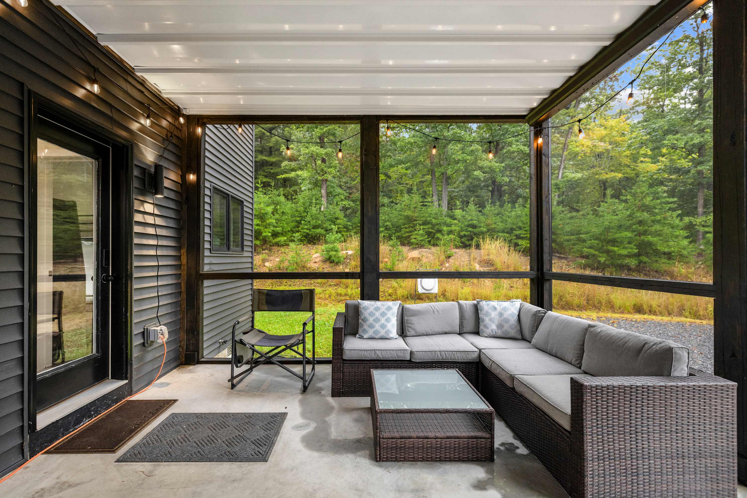 Mountain Getaway w/ Hot Tub & Wood-Burning Fire