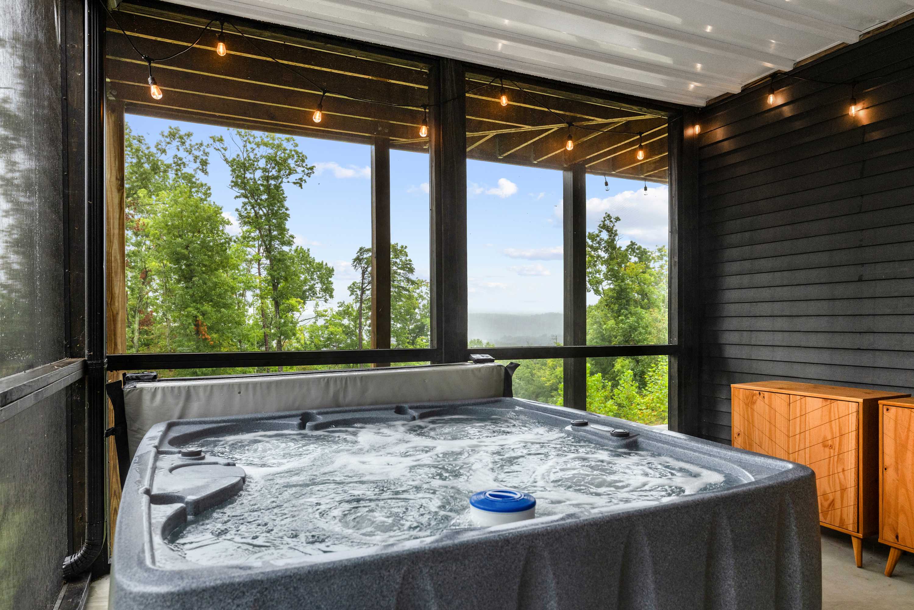 Mountain Getaway w/ Hot Tub & Wood-Burning Fire
