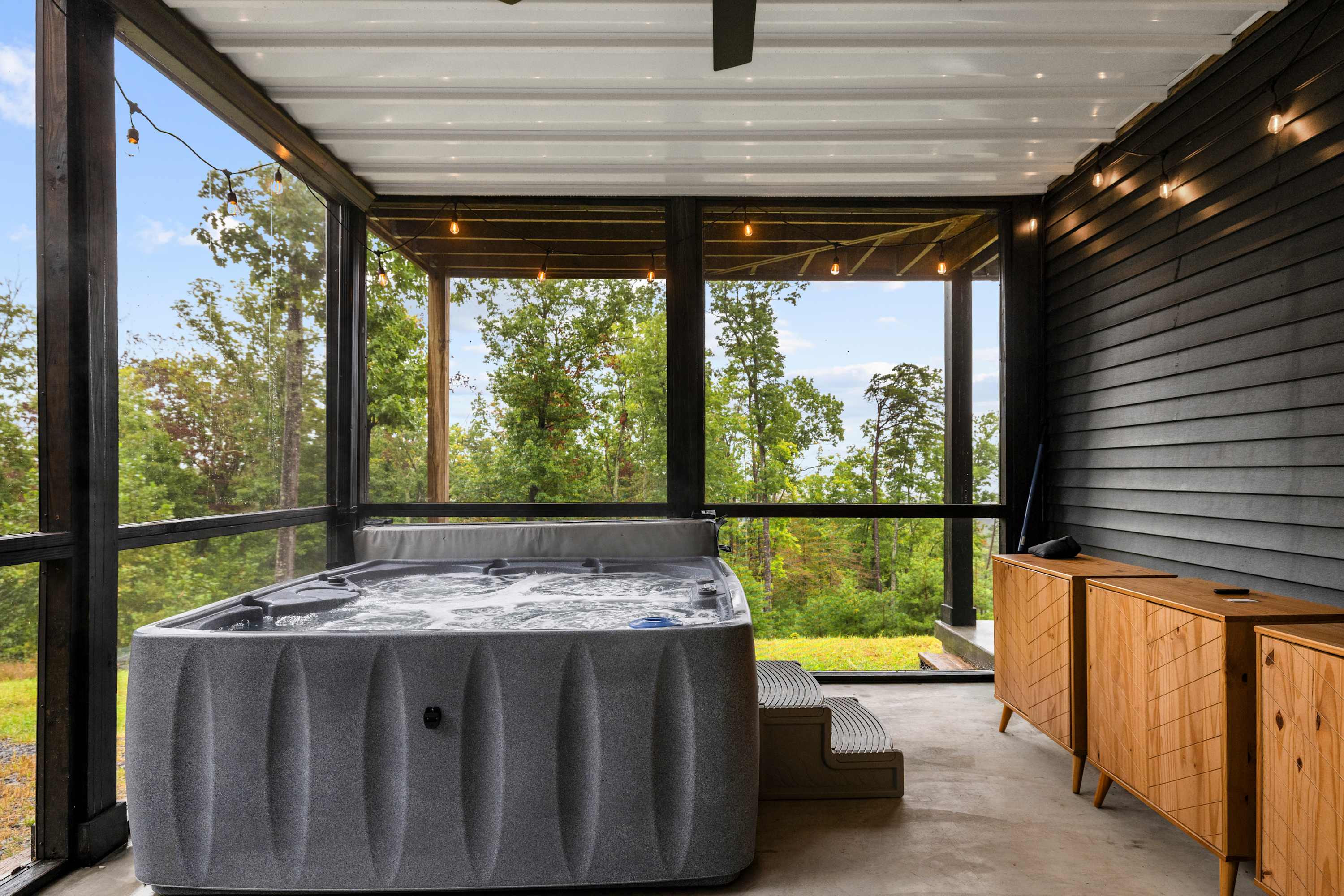 Mountain Getaway w/ Hot Tub & Wood-Burning Fire