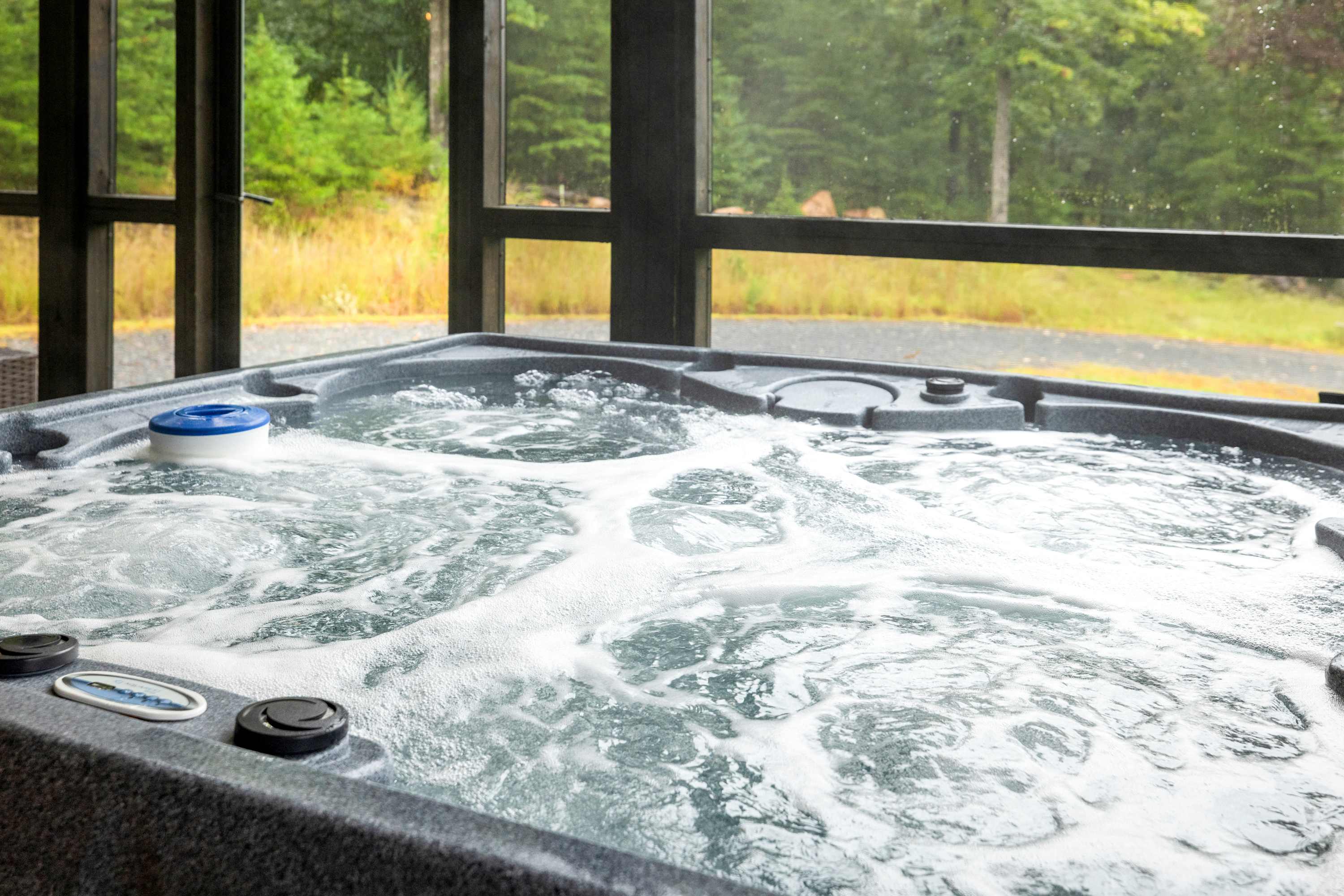 Mountain Getaway w/ Hot Tub & Wood-Burning Fire
