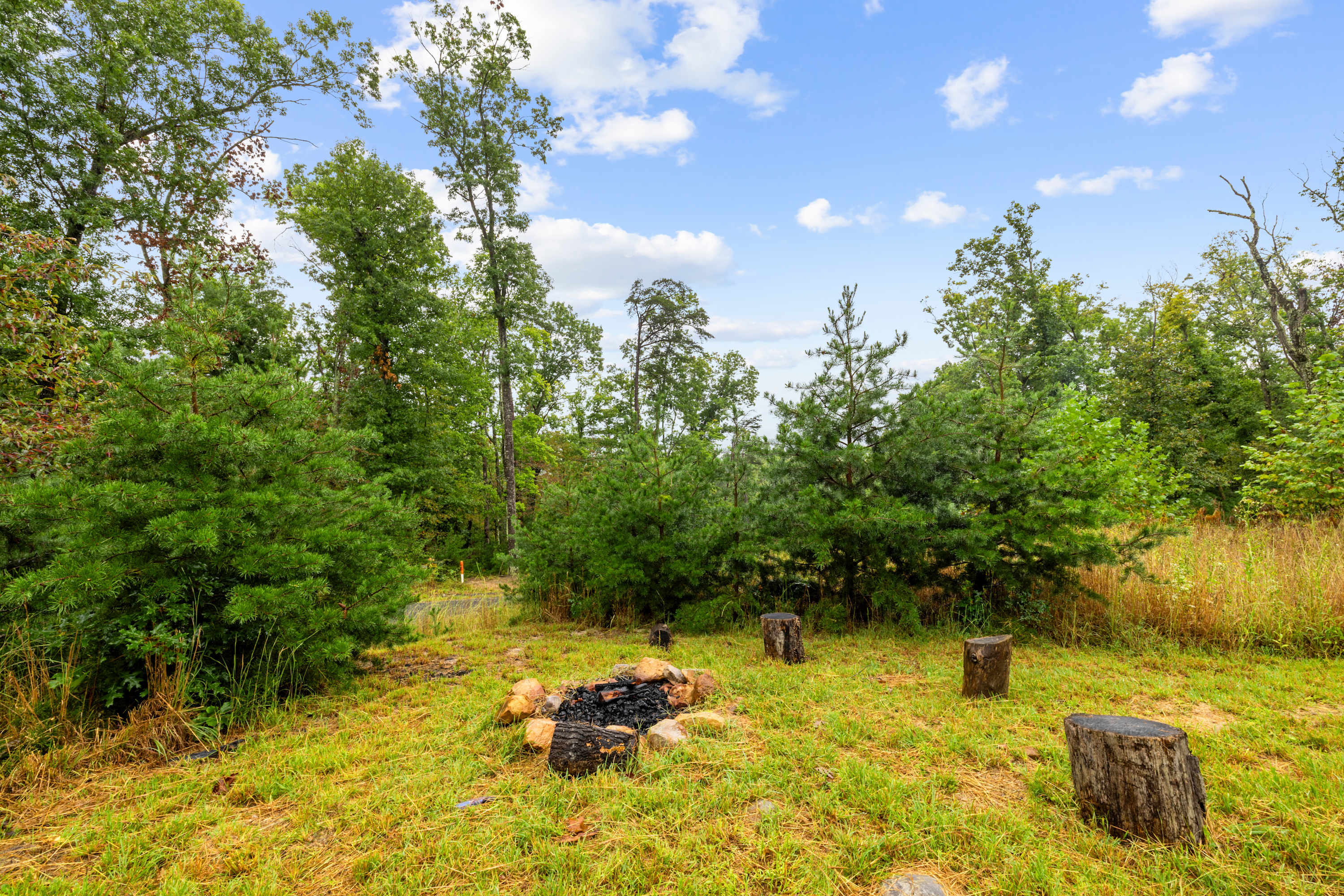 Mountain Getaway w/ Hot Tub & Wood-Burning Fire