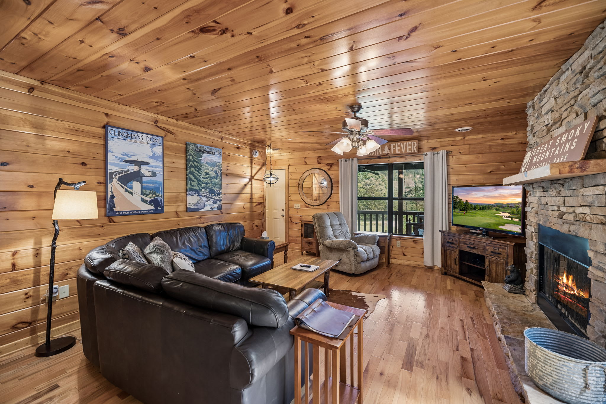 Smoky Mtn Cabin | Hot Tub, Fishing Pond & Views!
