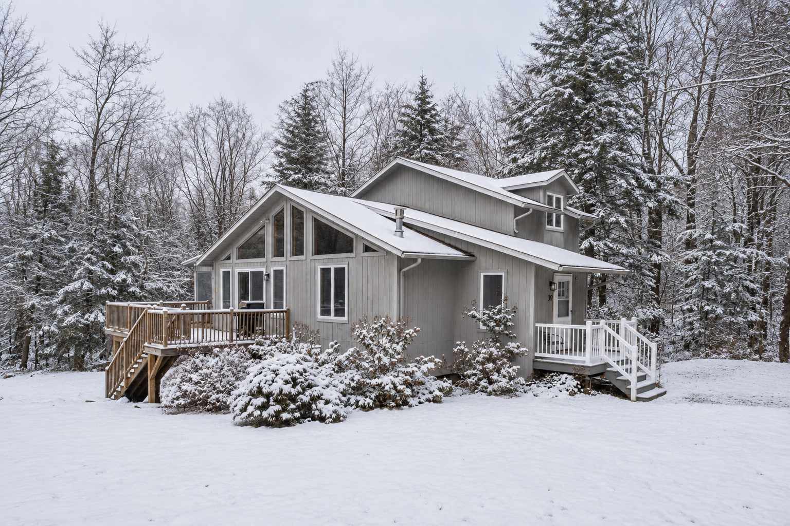 Lakefront 3-BR Retreat in the Berkshires — Becket, MA — vacation rental