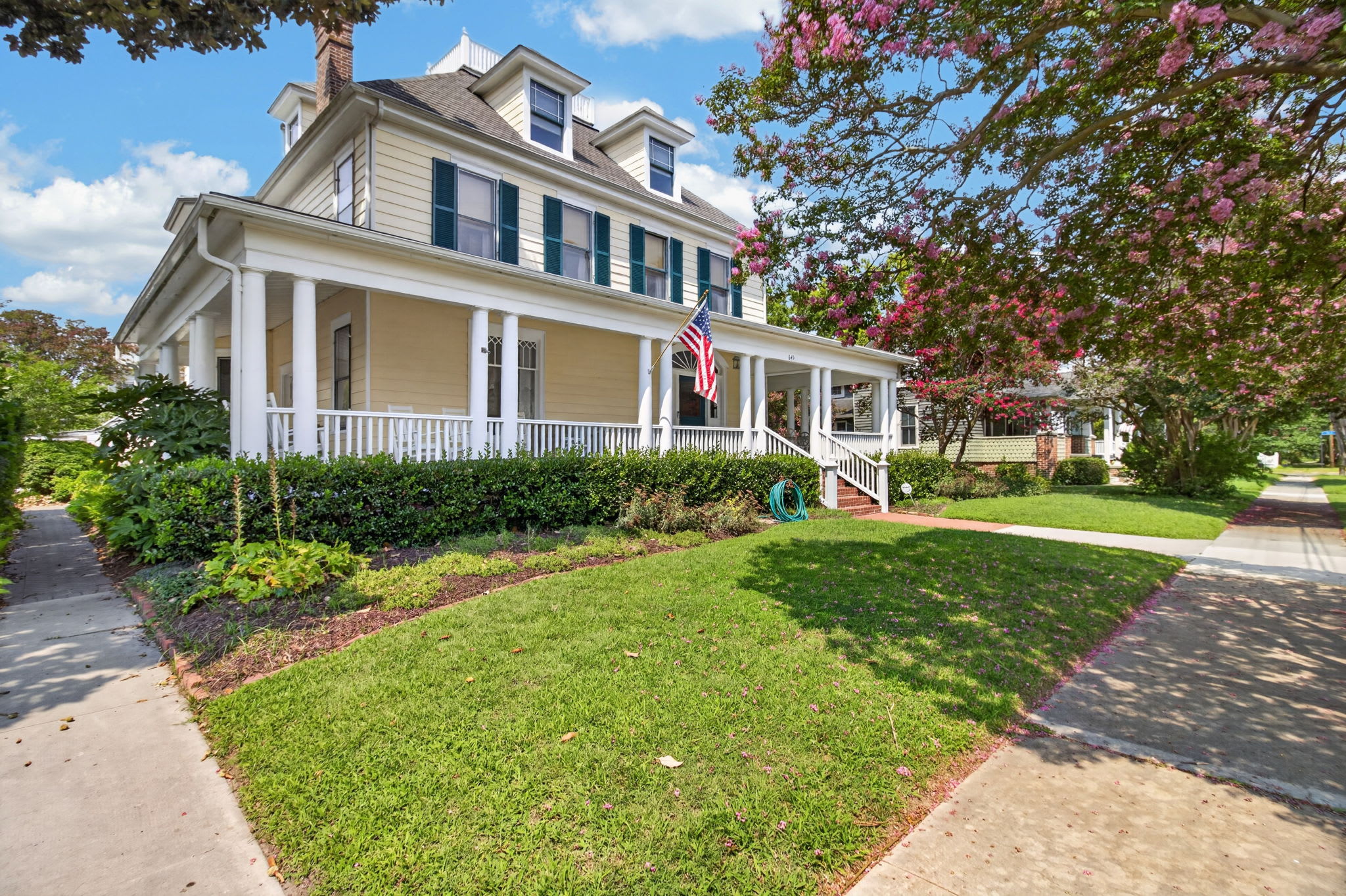 Tazewell House Estate with Wraparound Porch