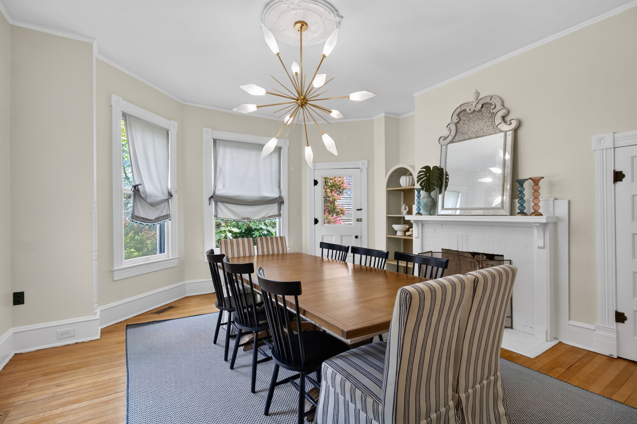 Tazewell House Estate with Wraparound Porch