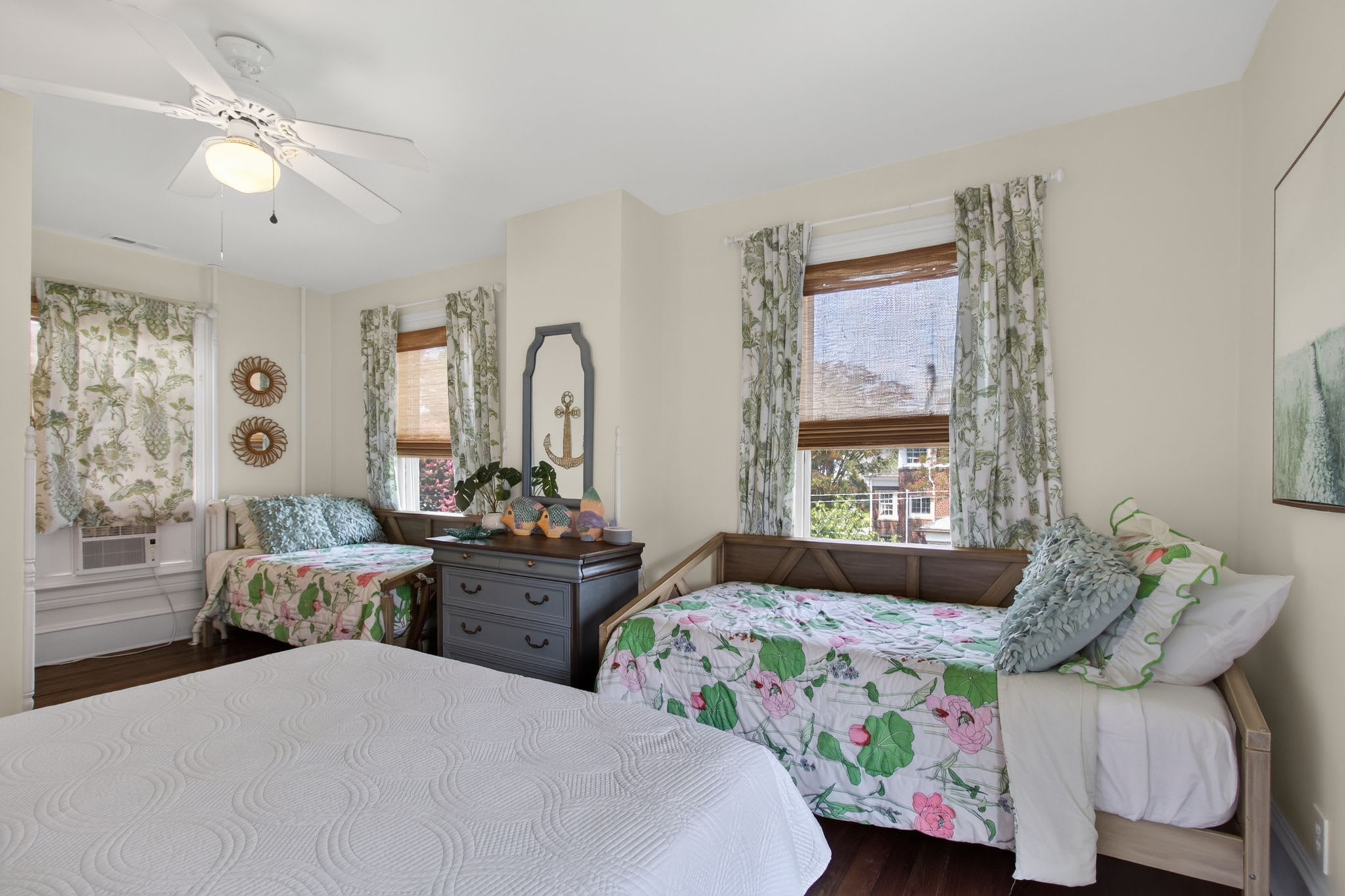 Tazewell House Estate with Wraparound Porch