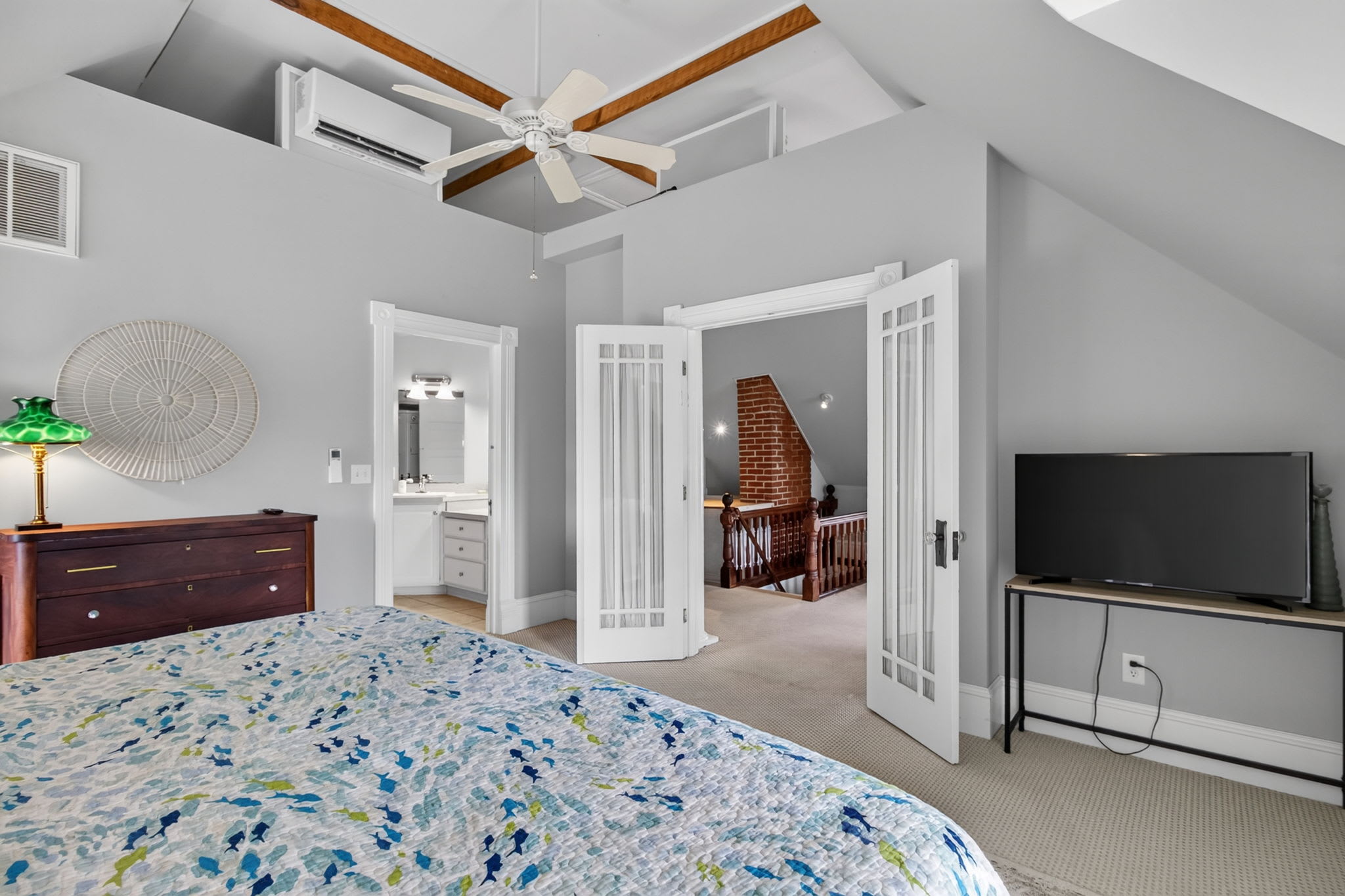 Tazewell House Estate with Wraparound Porch