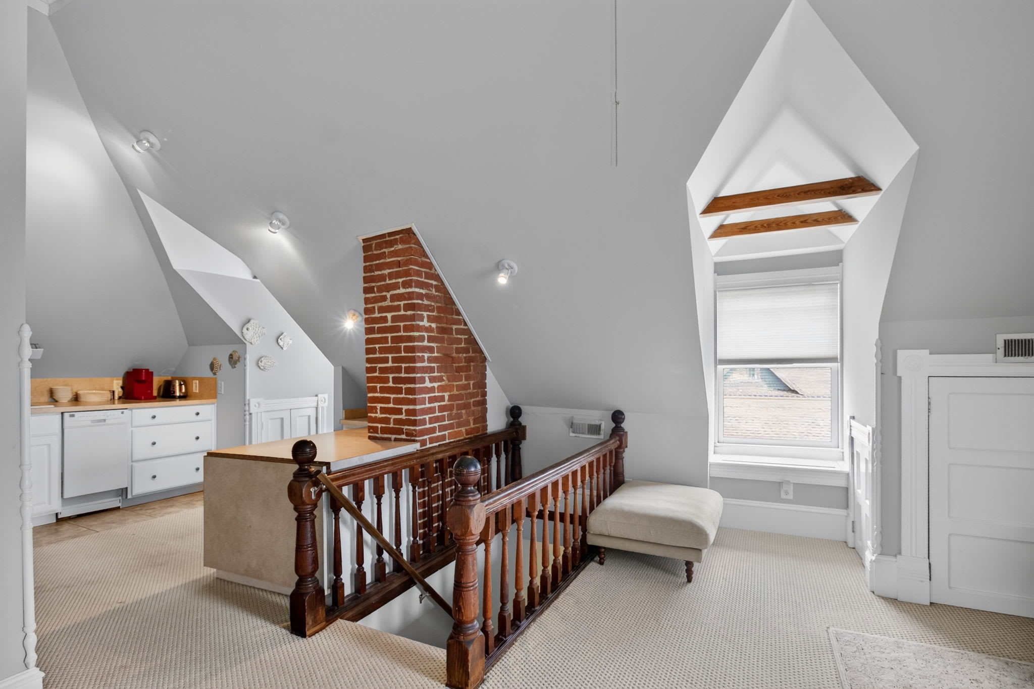Tazewell House Estate with Wraparound Porch