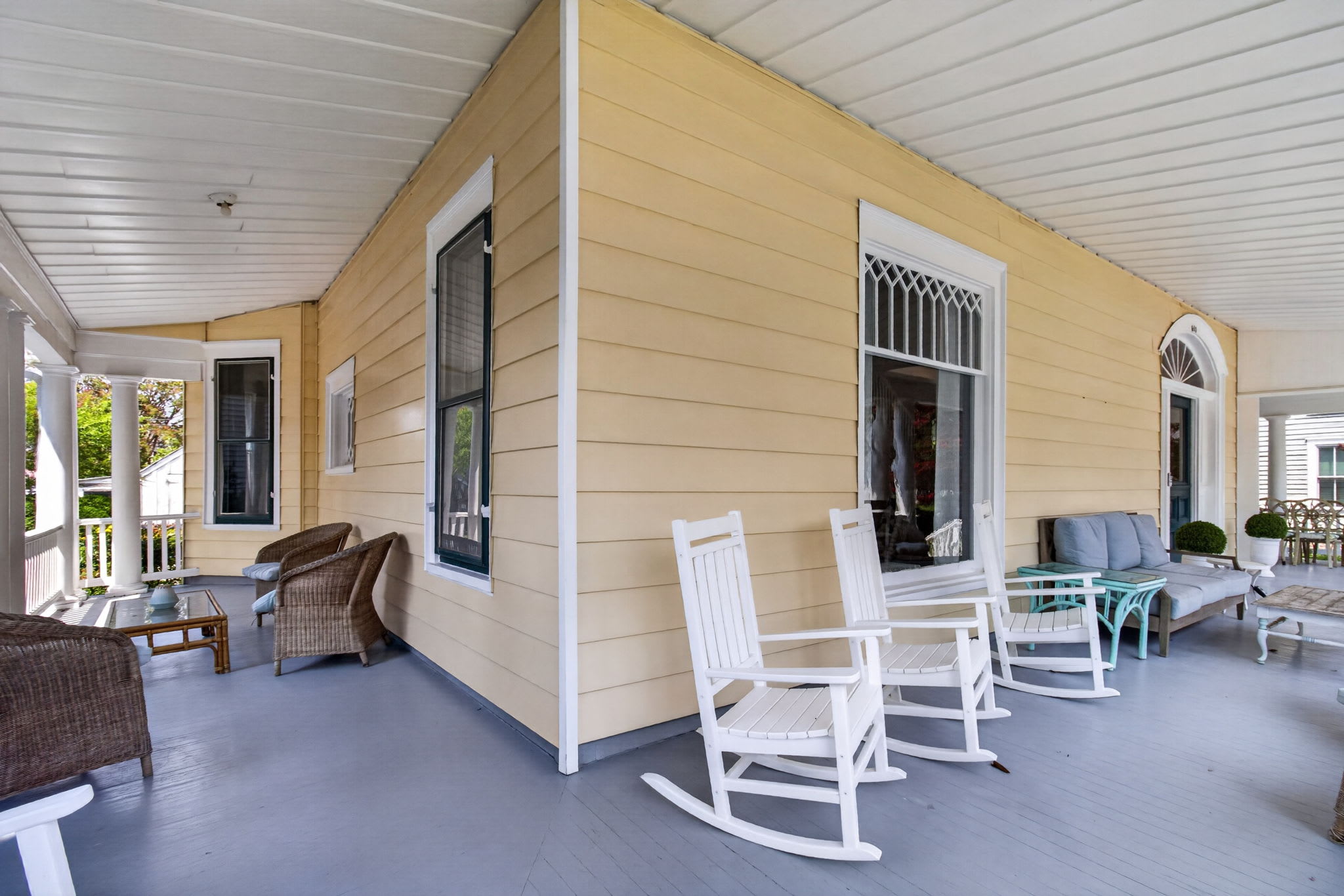 Tazewell House Estate with Wraparound Porch