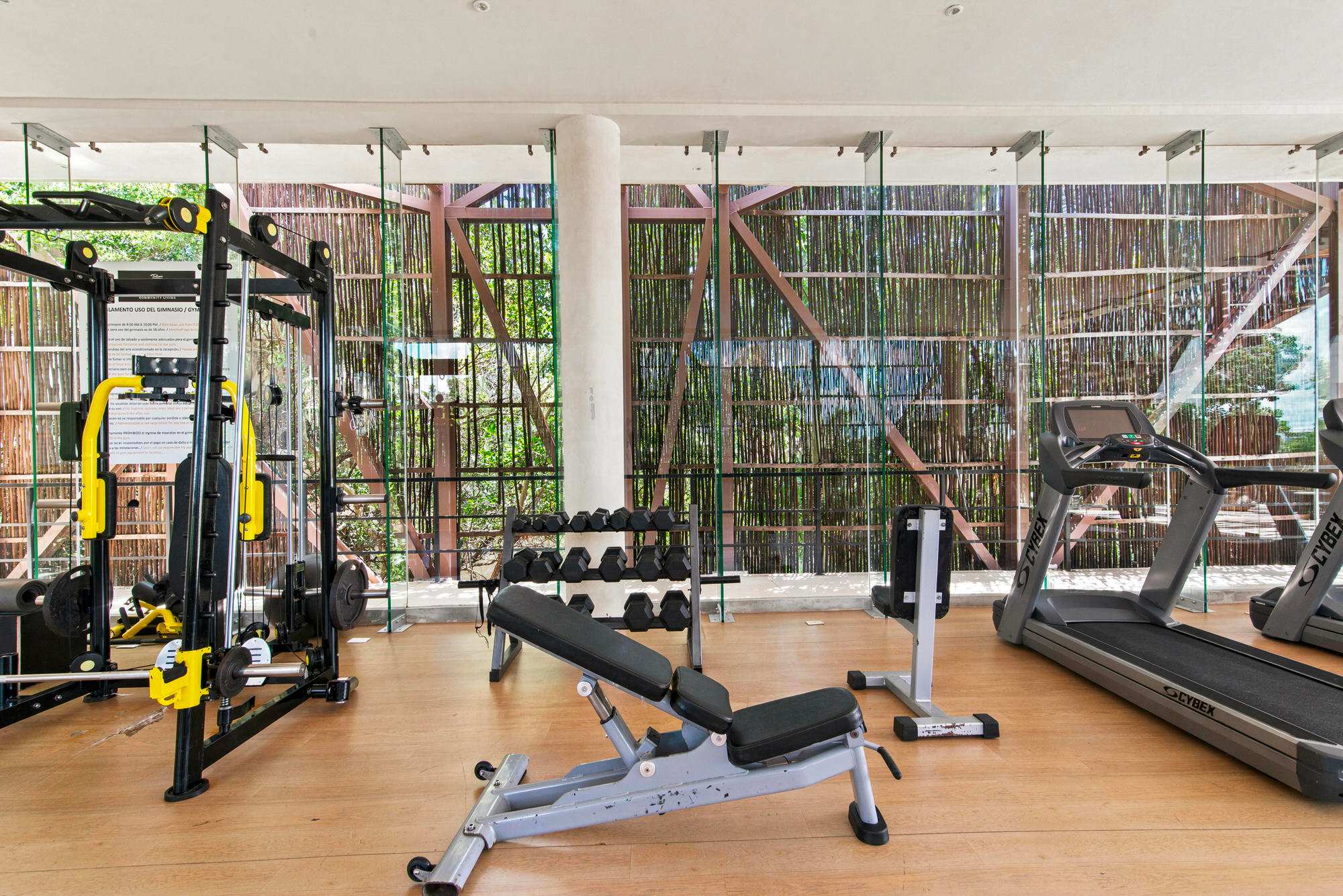2BR in Tulum - Pool, Gym & Private Balcony