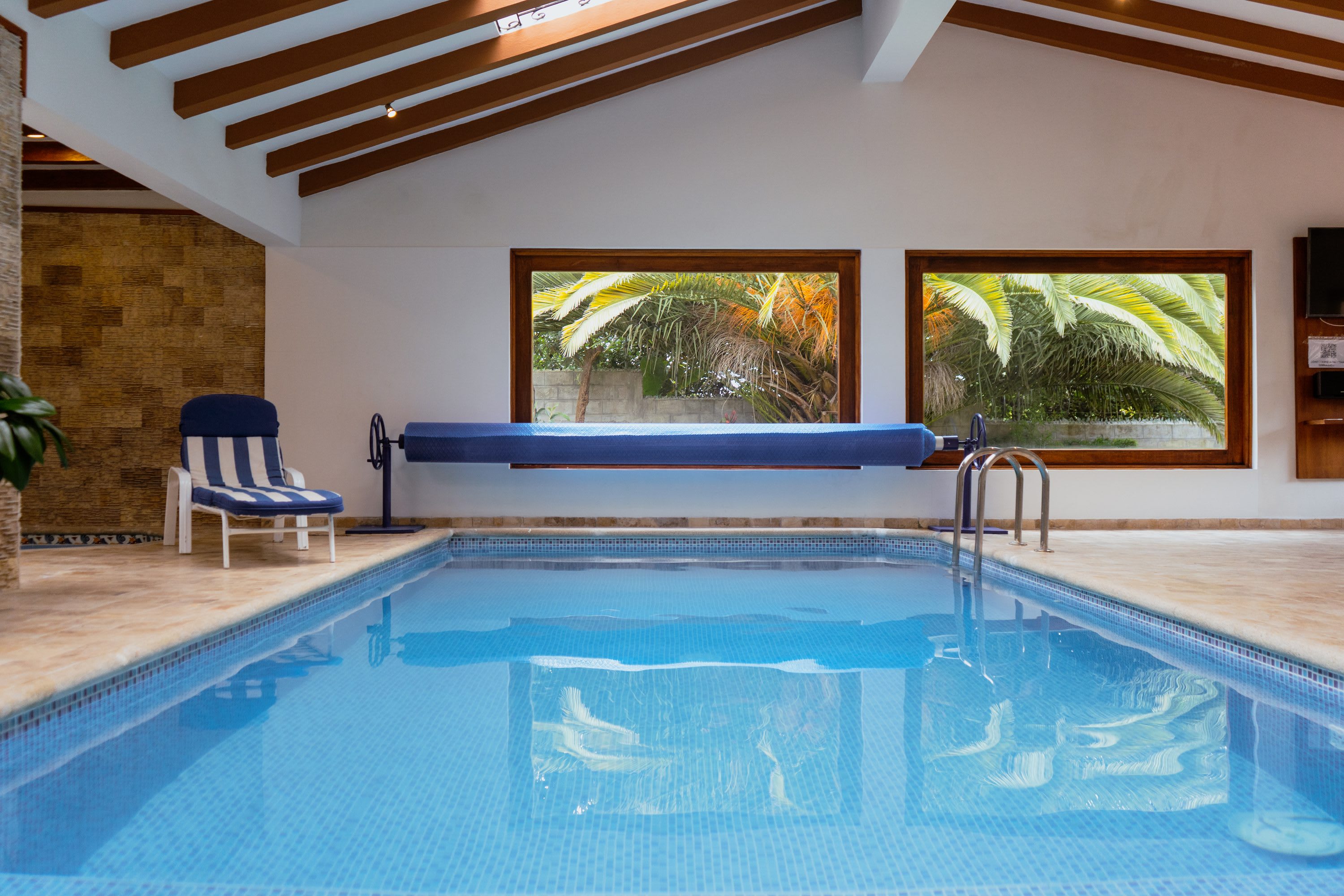 Guayllabamba Estate - Indoor Pool, Jacuzzi & Gym
