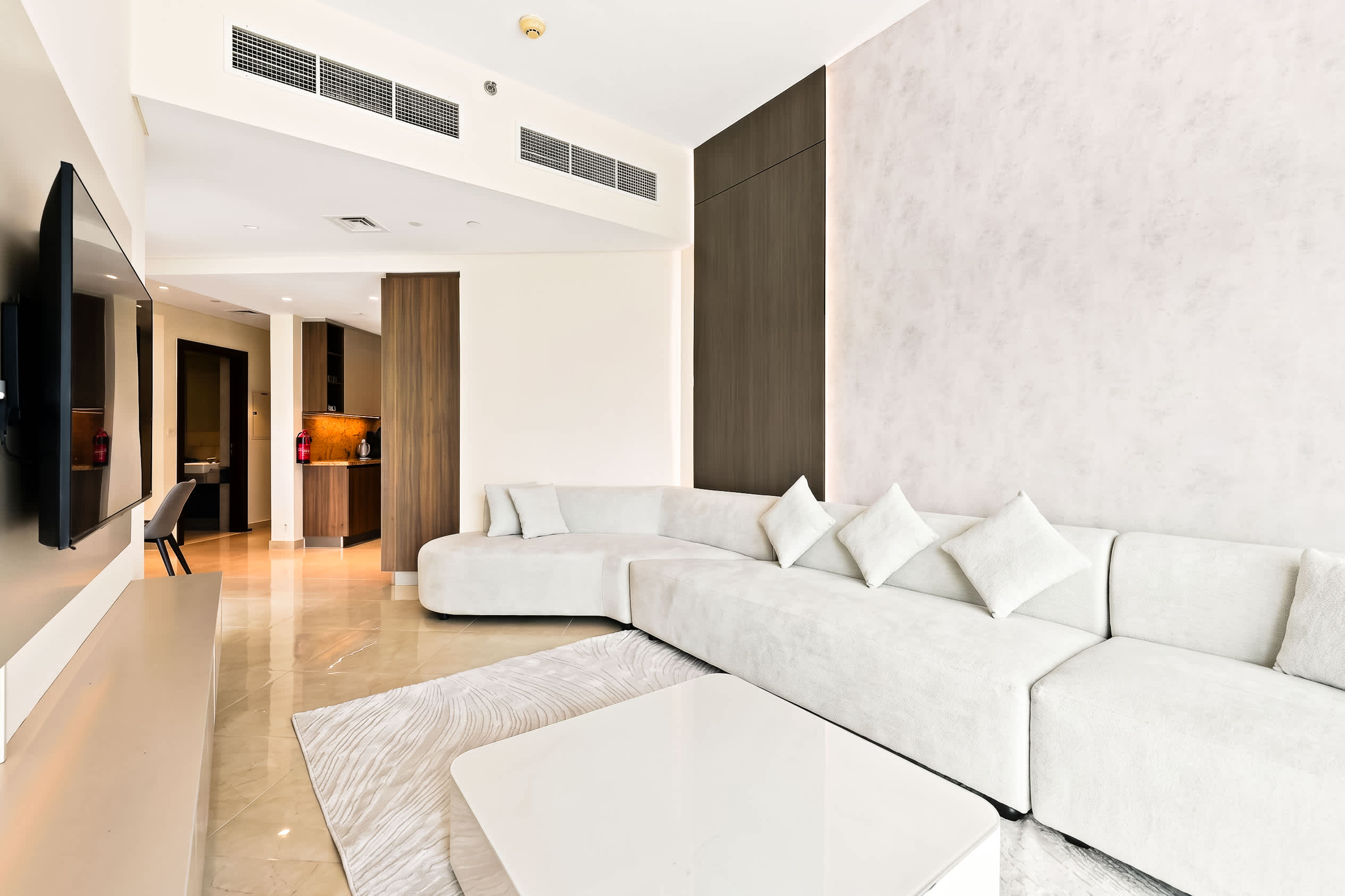 Premium 3BR Imperial Avenue — photo 4 of 29