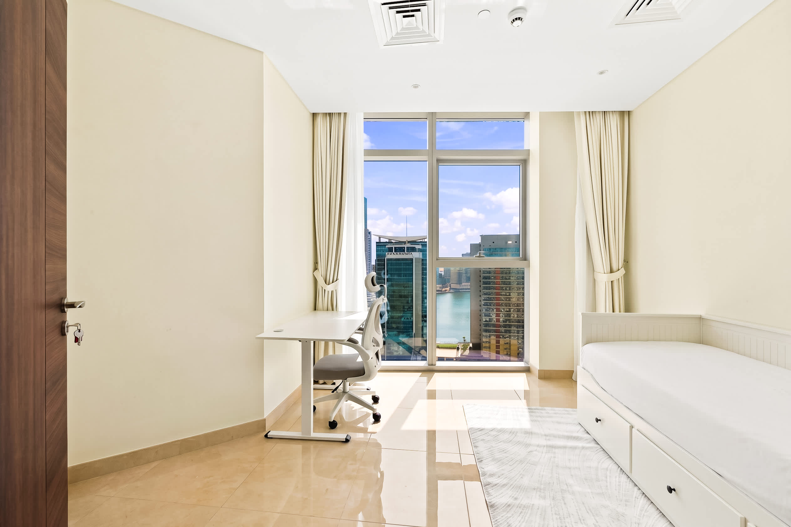 Premium 3BR Imperial Avenue — photo 13 of 29