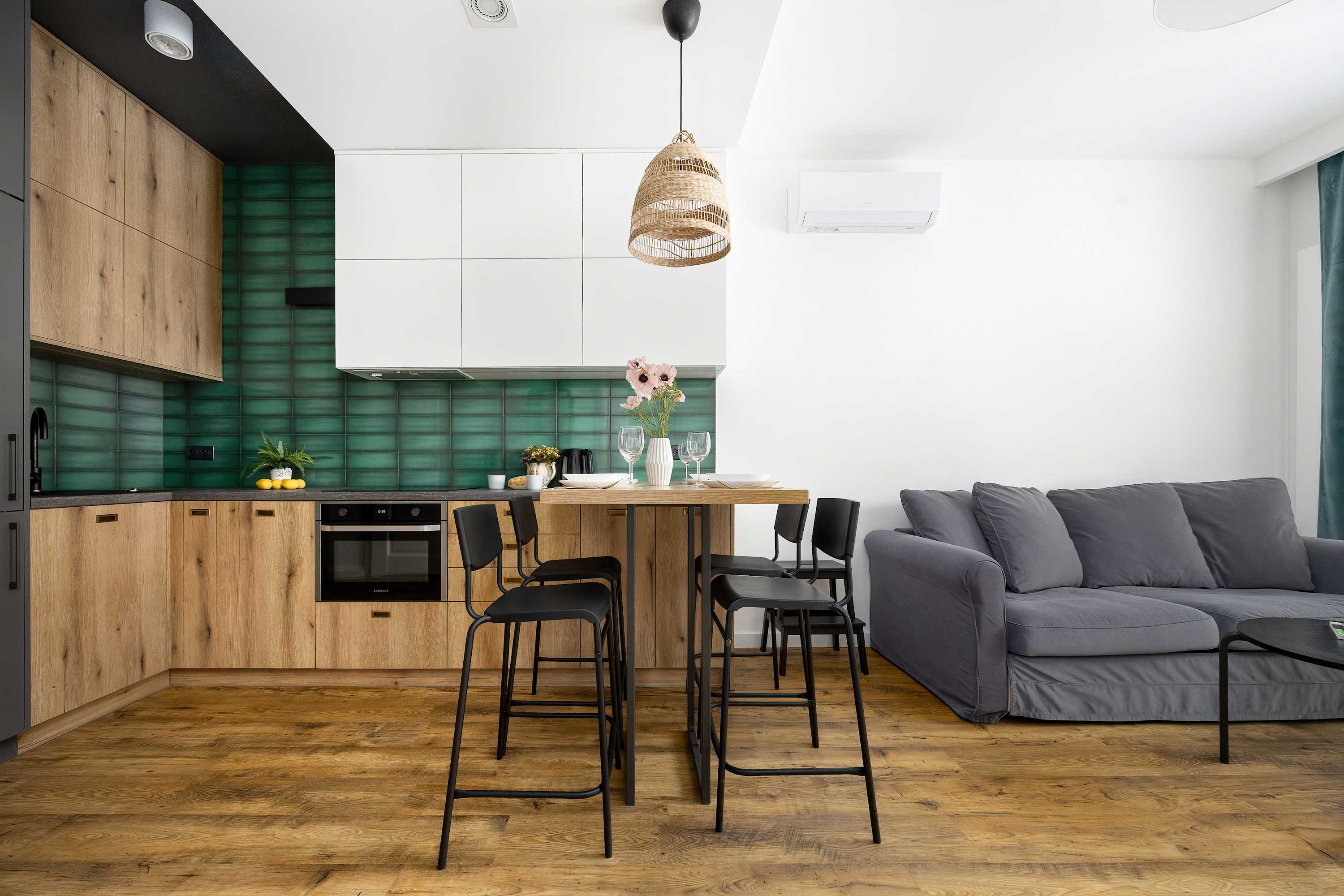Warsaw | Człuchowska 35 | Comfortable Apartment | Air conditioning and Parking — Warszawa, Mazovia — vacation rental