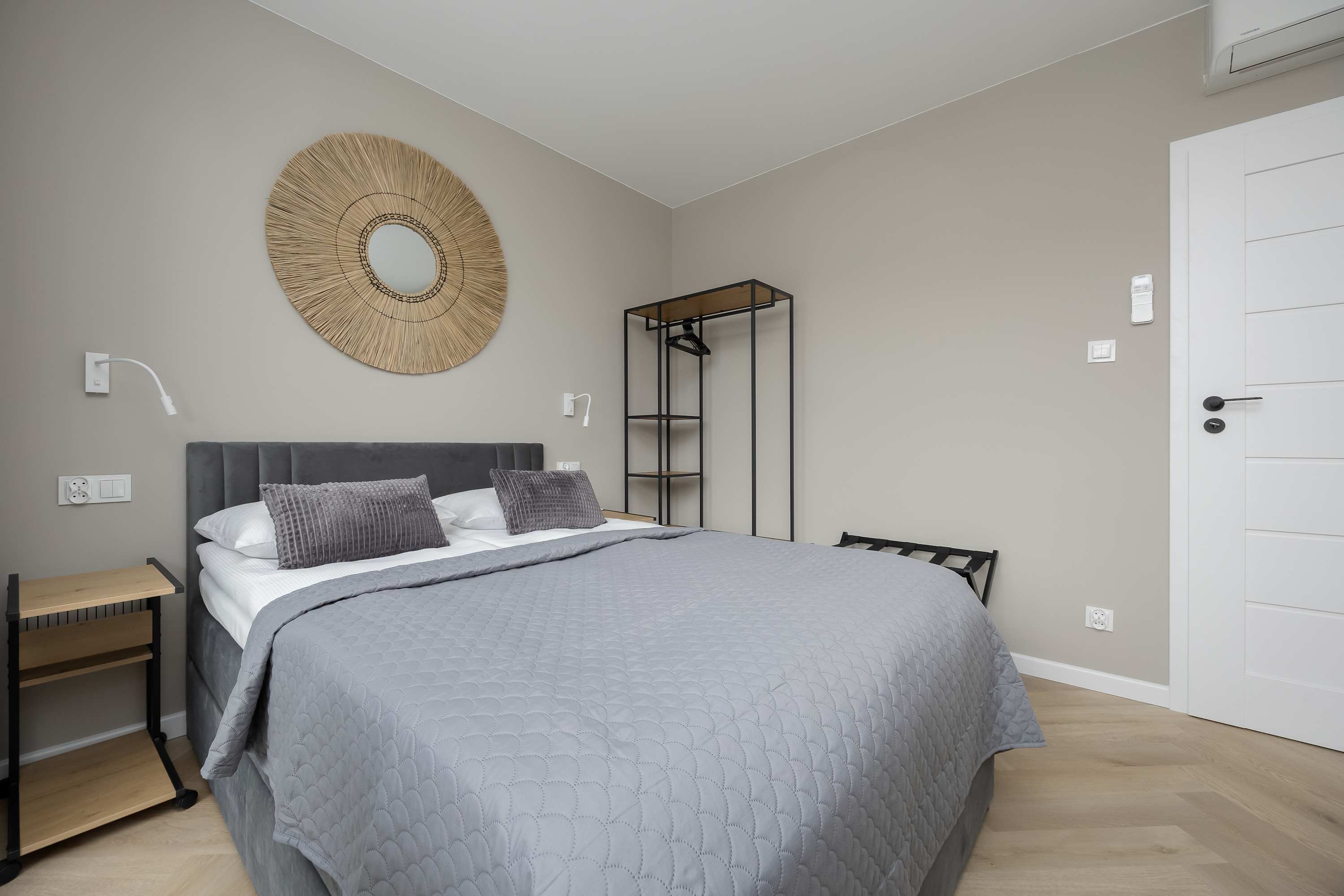 Warsaw | Pileckiego 59 | Bright Apartment | Air Conditioning | Parking