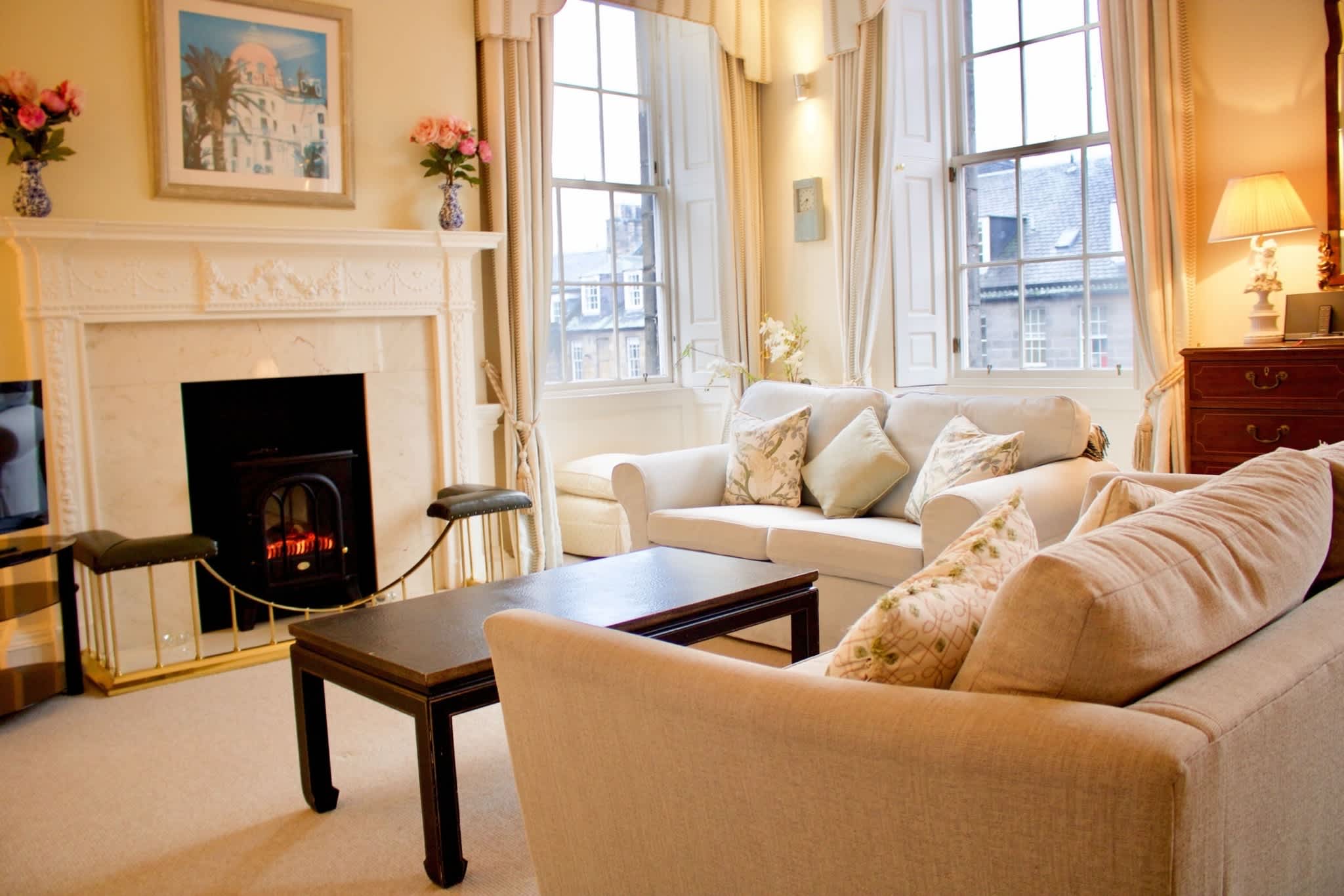 Cozy 3BR on Castle St. – Sleeps Six — Edinburgh, Scotland — vacation rental