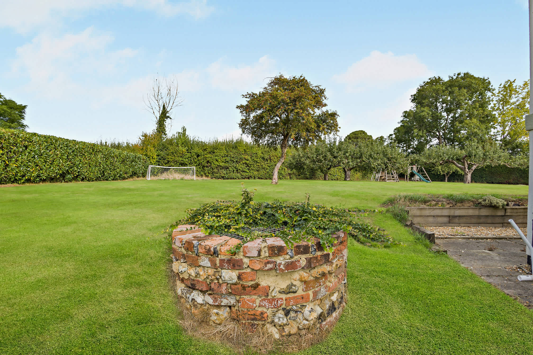 Yeoman's House – photo 25