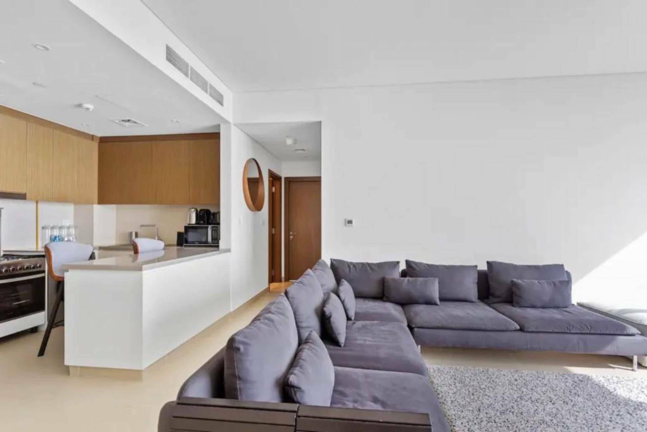 Idyllic Sea View 2BD Apartment in Dubai Marina! — Dubai, Dubai — vacation rental