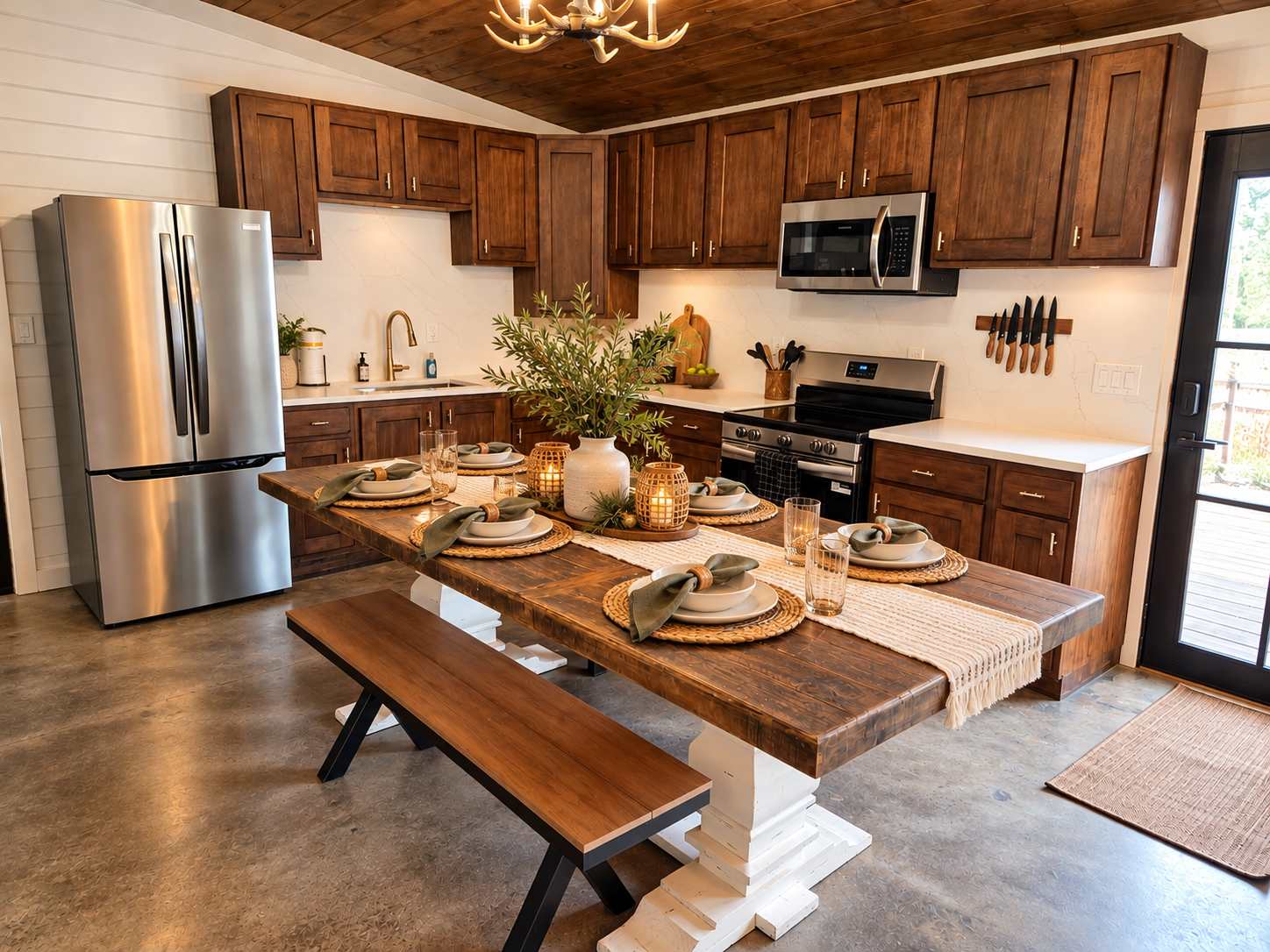Lakeview Retreat | Scenic Stay at the Event Venue