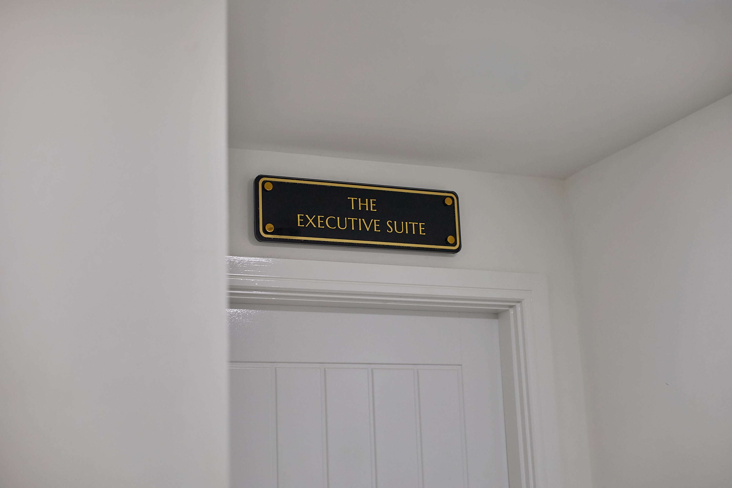 The Executive Suite – photo 18