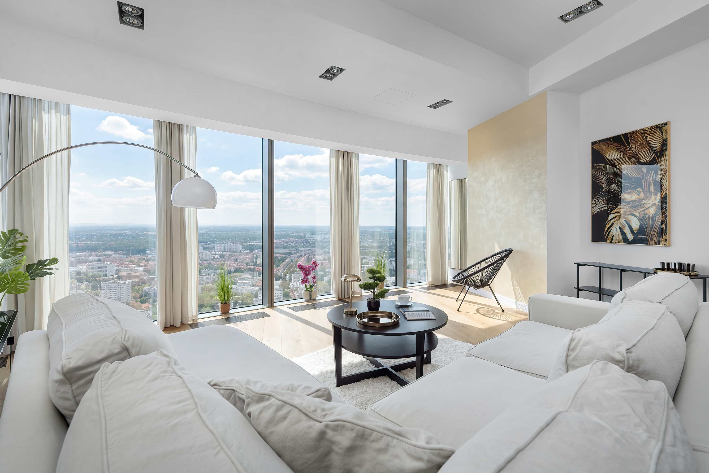 Wroclaw | Gwiaździsta 64 | Apartment with a View | Parking — Wrocław, Lower Silesia — vacation rental