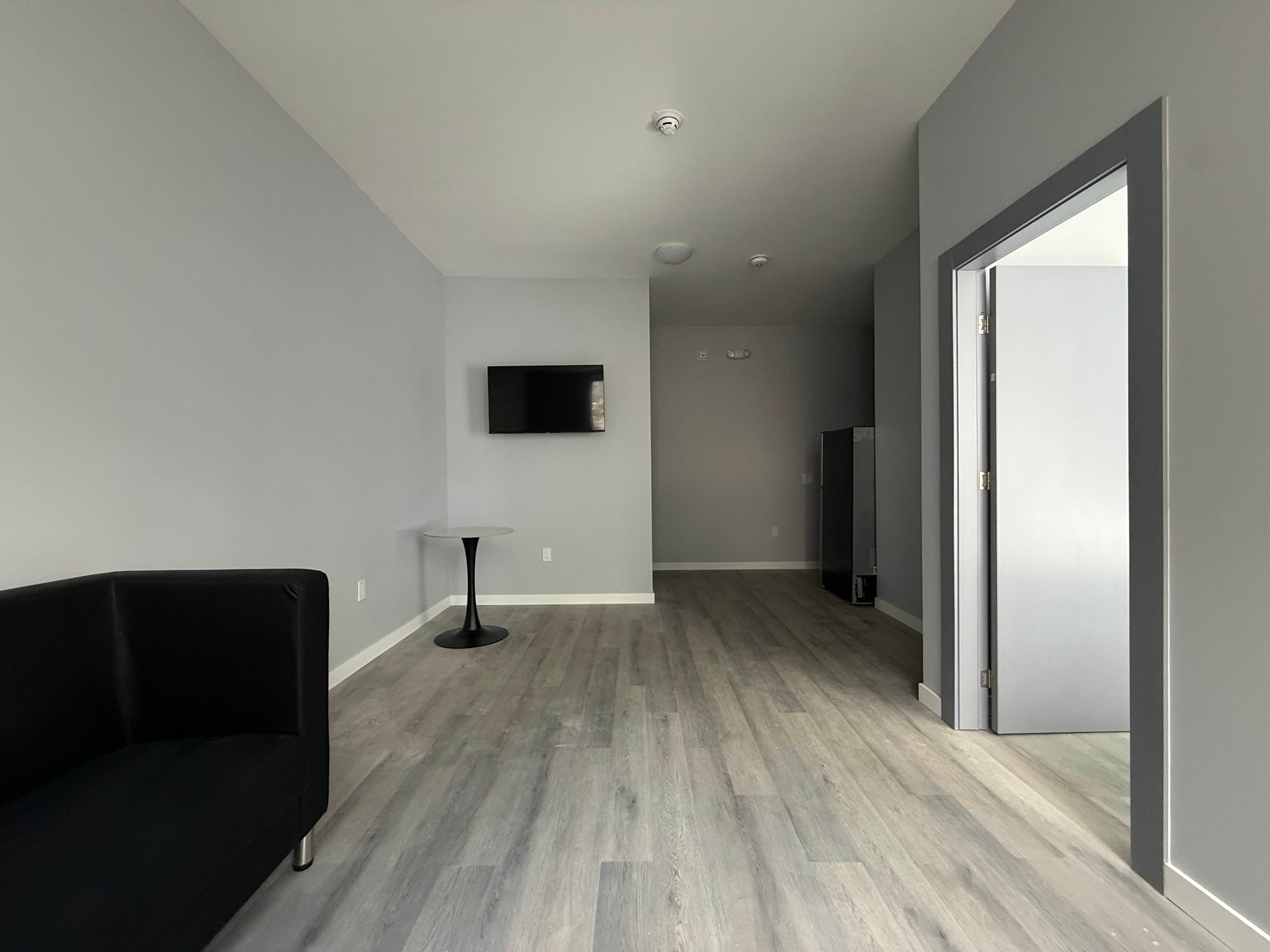 St. Catharines — 71 King Street, 1-Bedroom Apartment #2.01