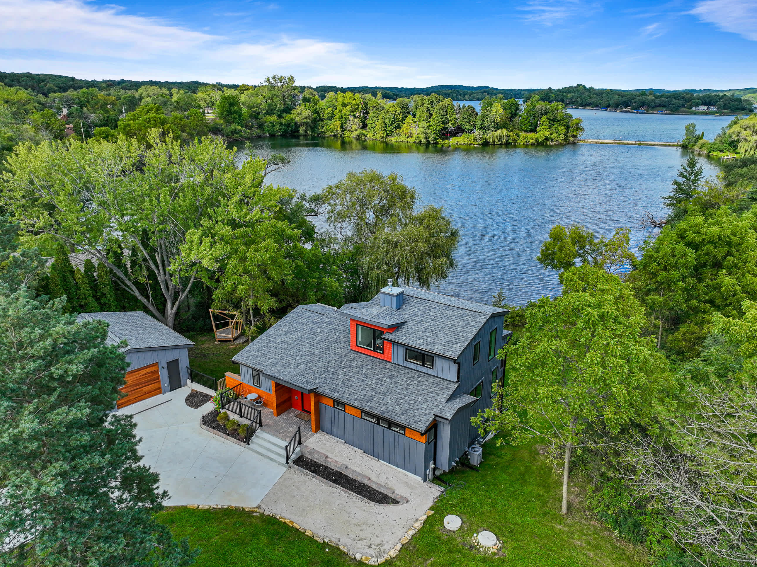 Chapel Cove Waterfront Home near Whitewater Lake