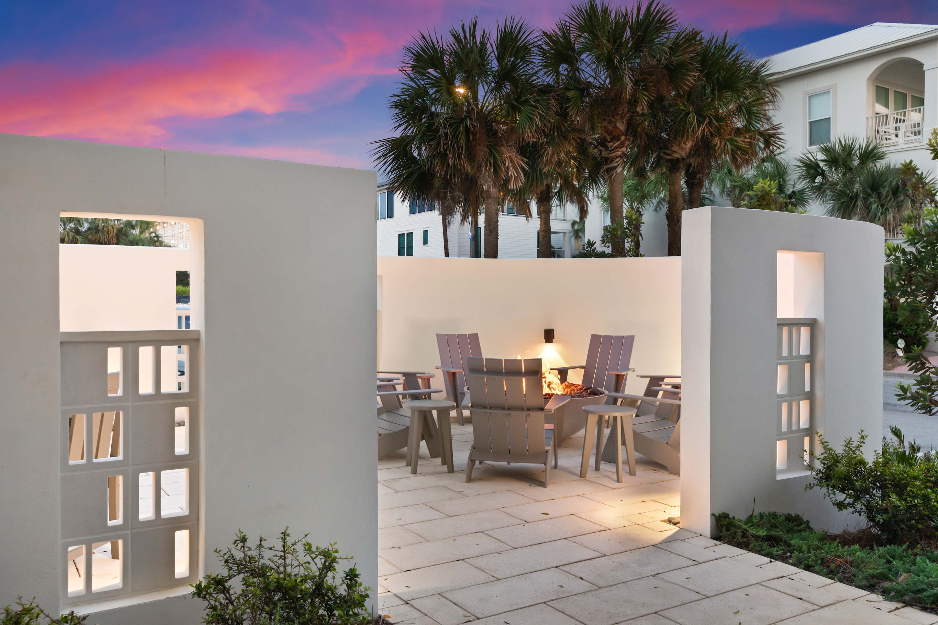 One Seagrove Place 1503 68