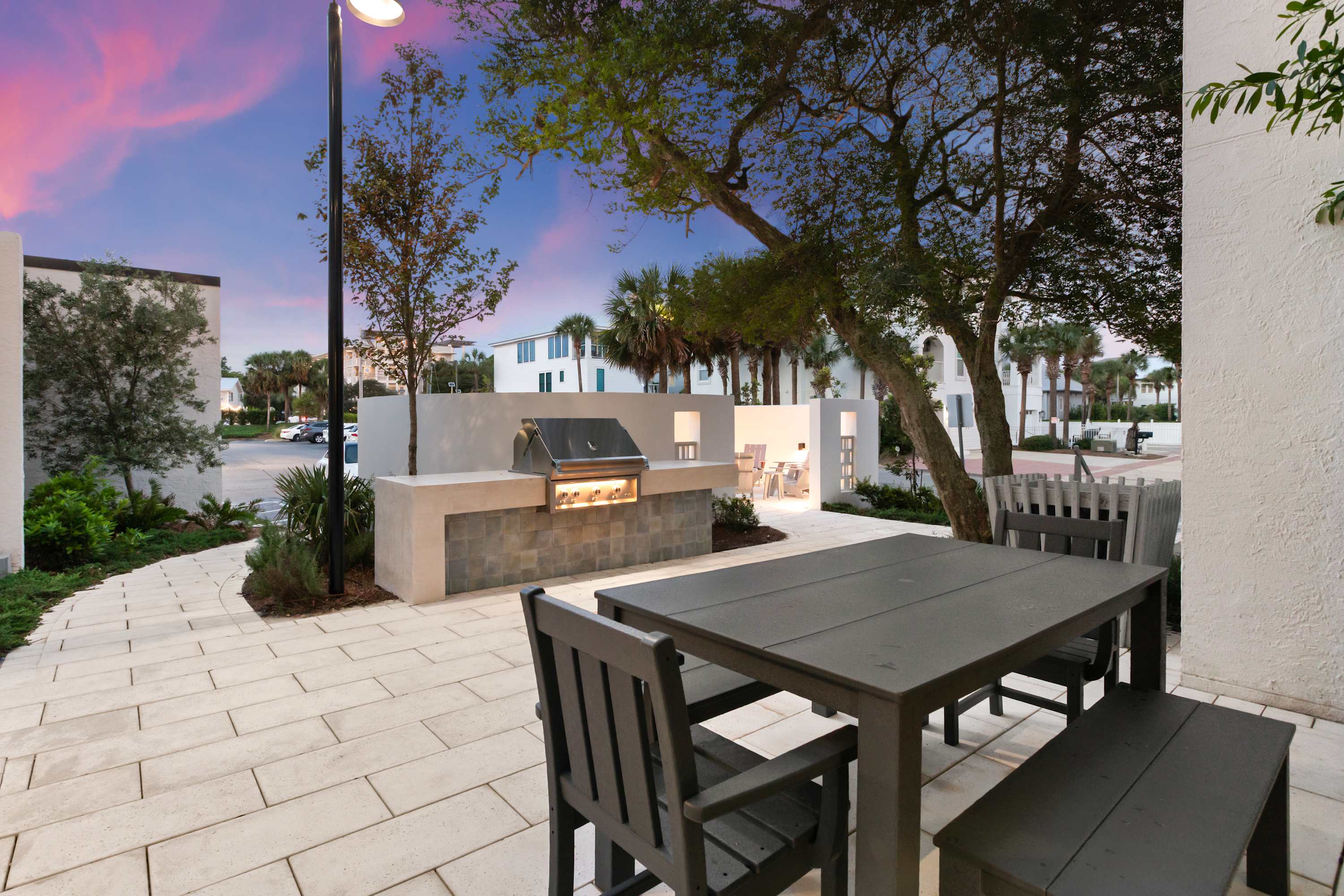 One Seagrove Place 1507 65