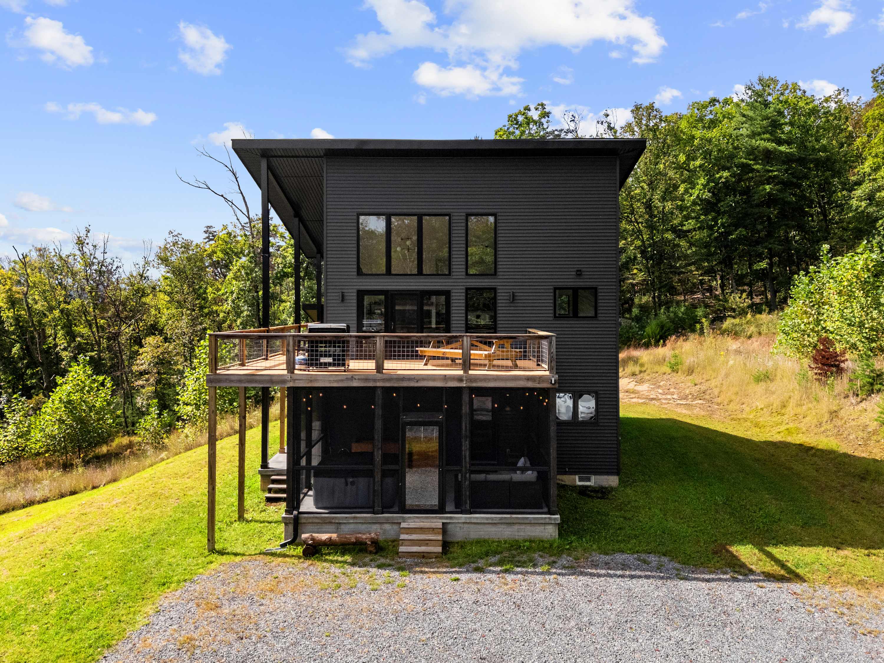 Mountain Getaway w/ Hot Tub & Wood-Burning Fire