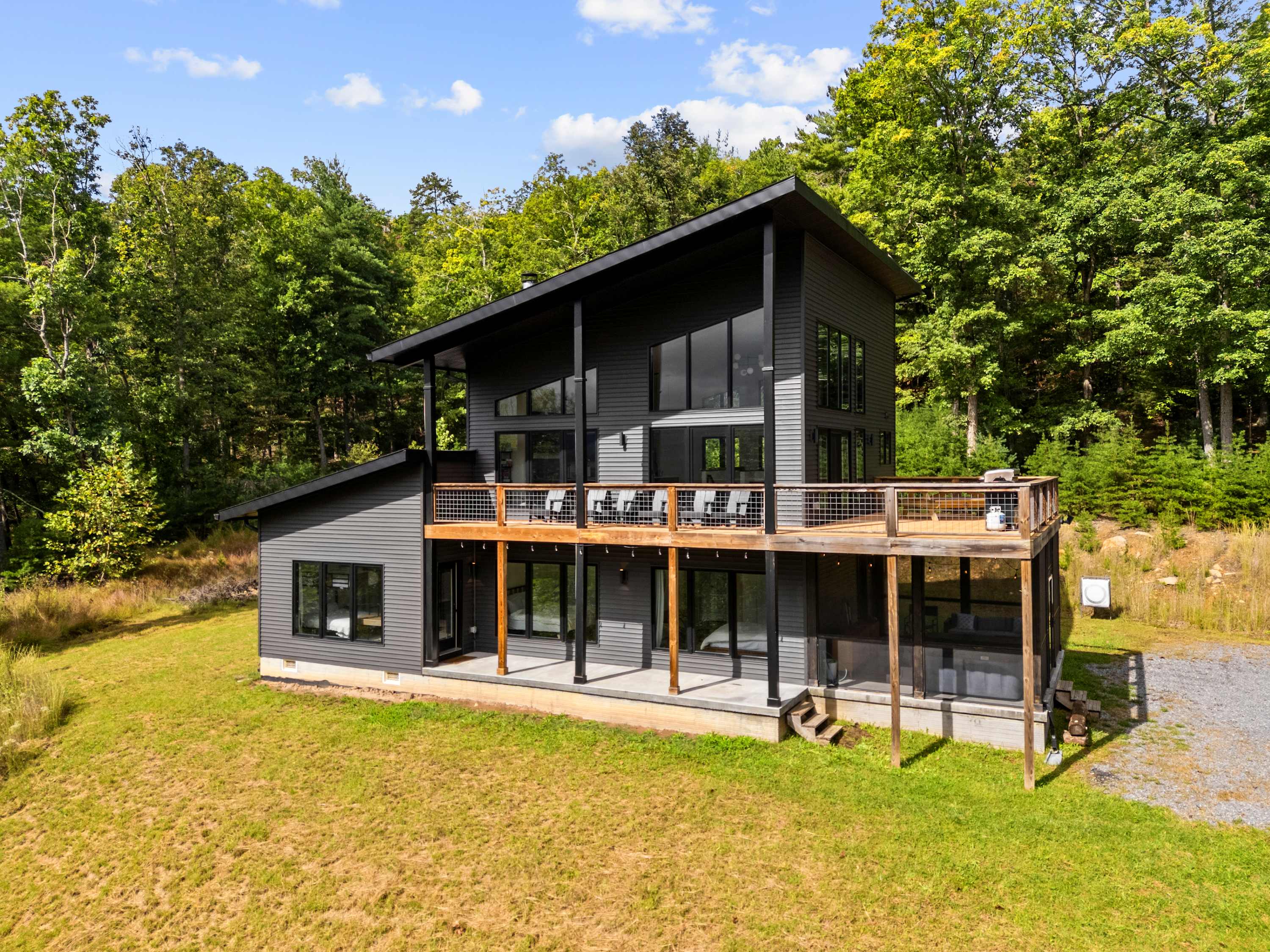 Mountain Getaway w/ Hot Tub & Wood-Burning Fire