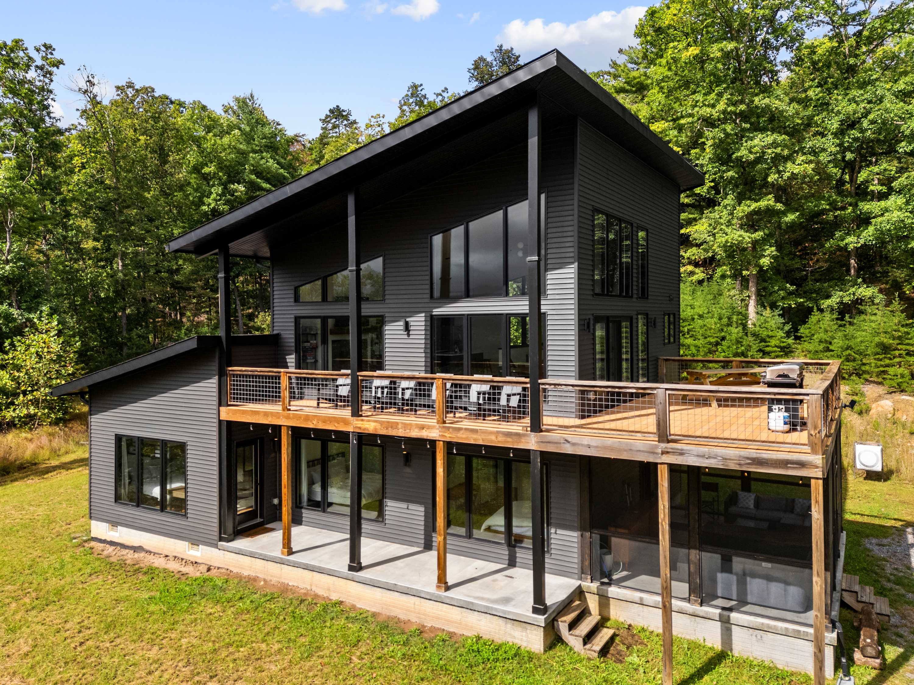 Mountain Getaway w/ Hot Tub & Wood-Burning Fire